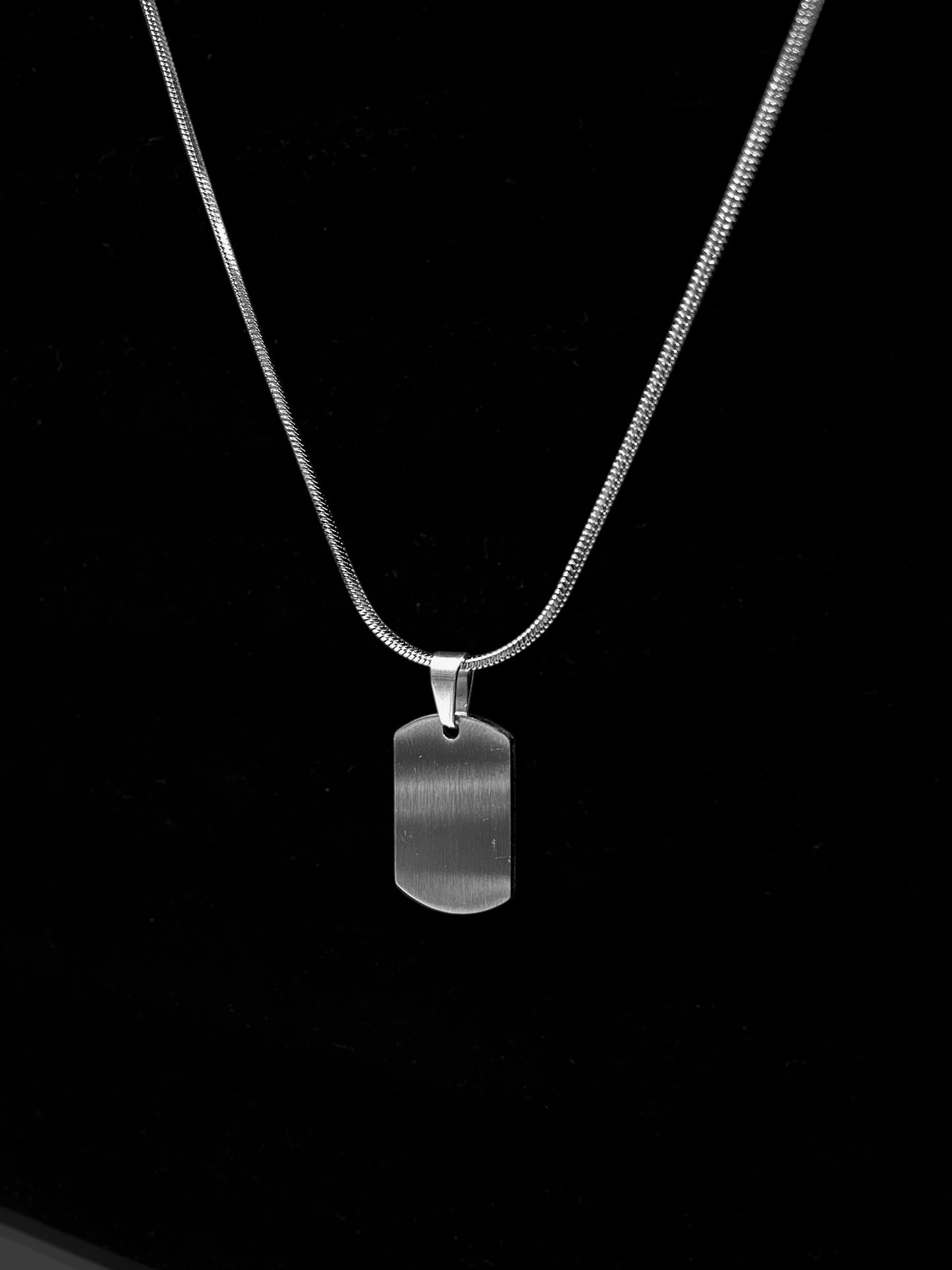 Minimal silver plain pendant