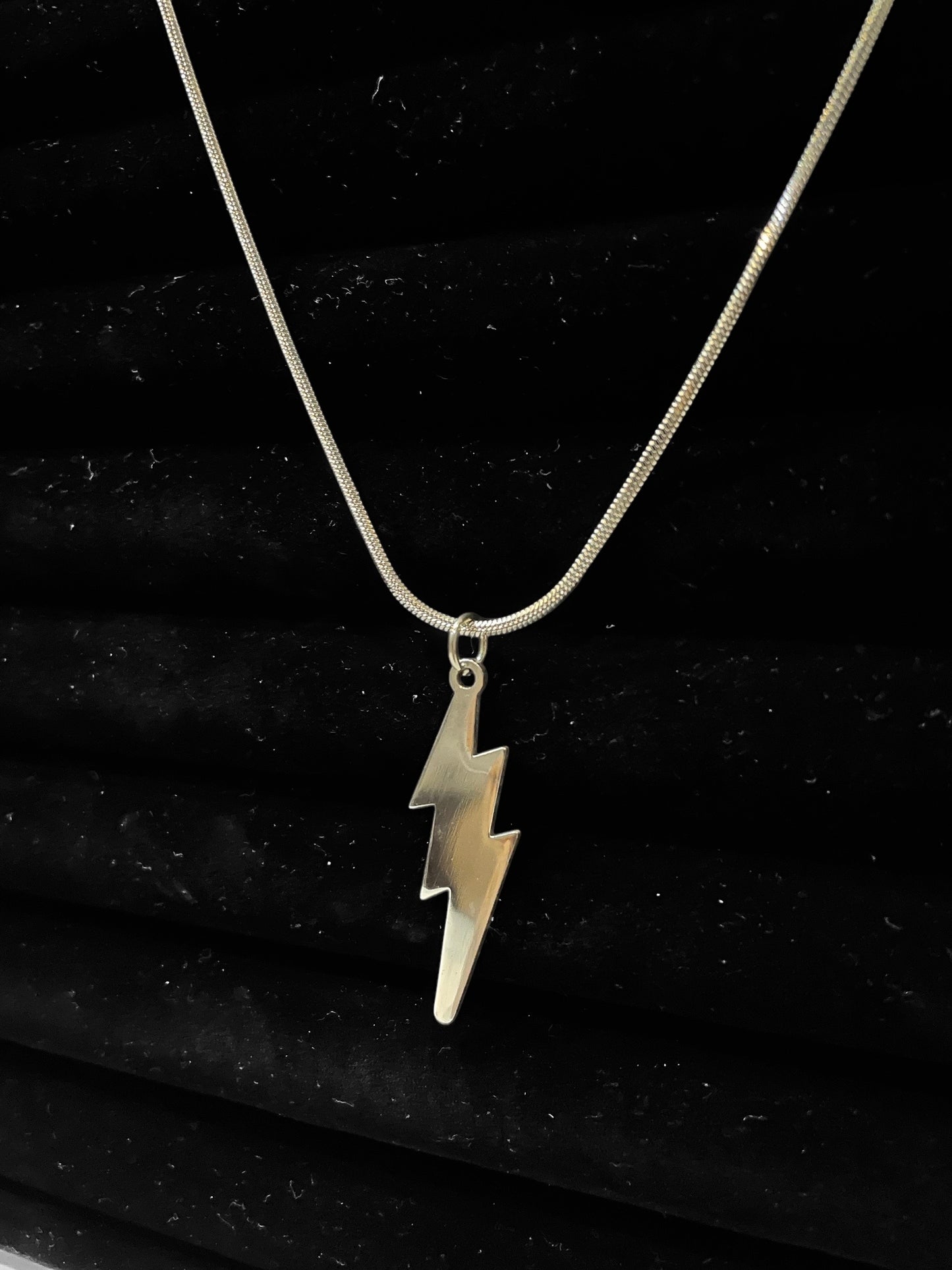 thunder bolt pendant