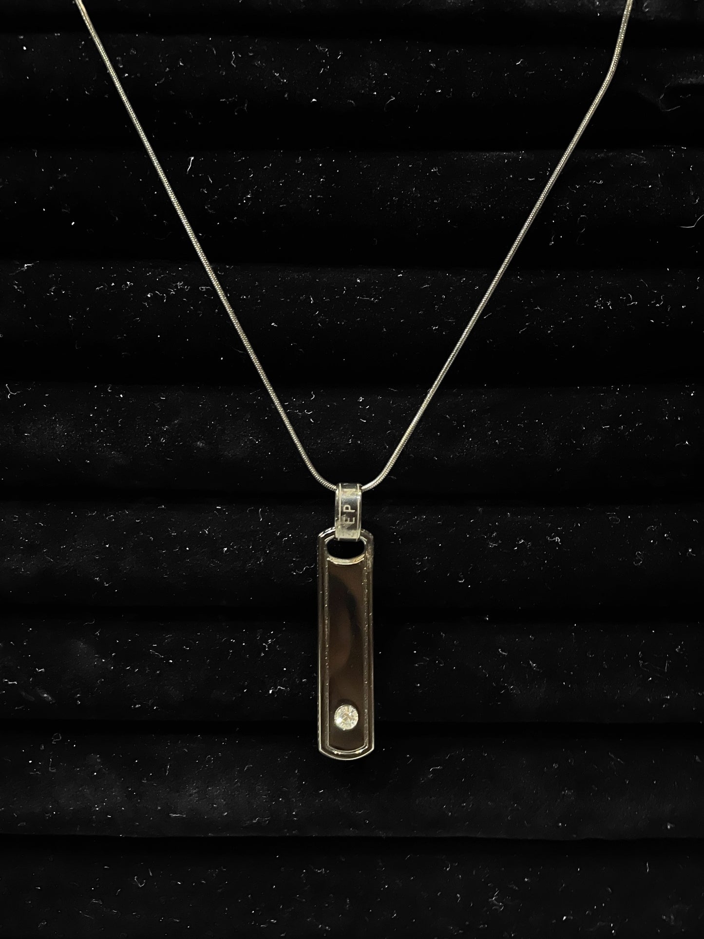 dark midnight pendant