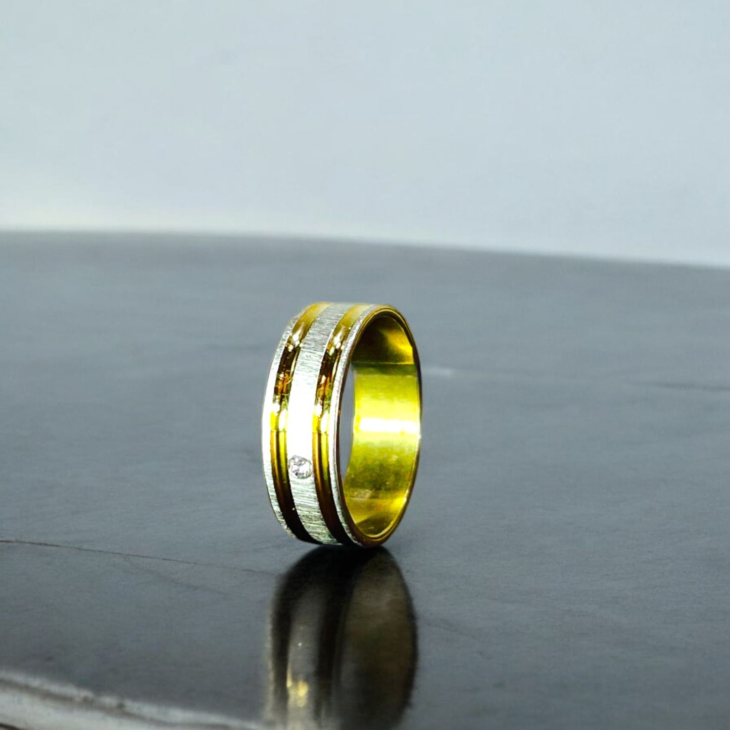 Radiant Duality Ring - Zefiro