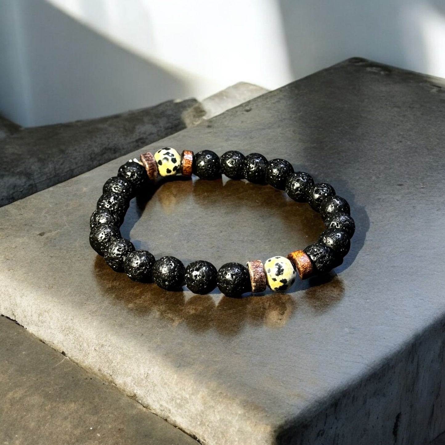 volcanic lava stone bracelet (white) - Zefiro