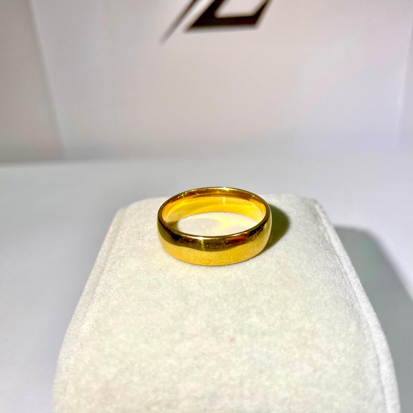 Classic Plain Gold Round Ring - Zefiro