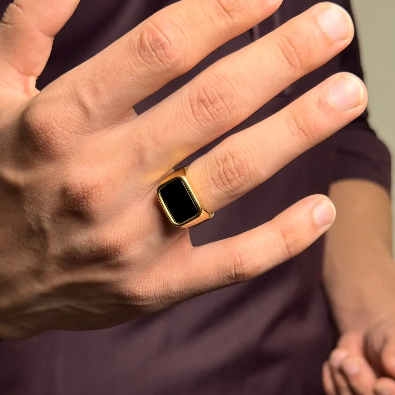 The Midnight rectangular Signet