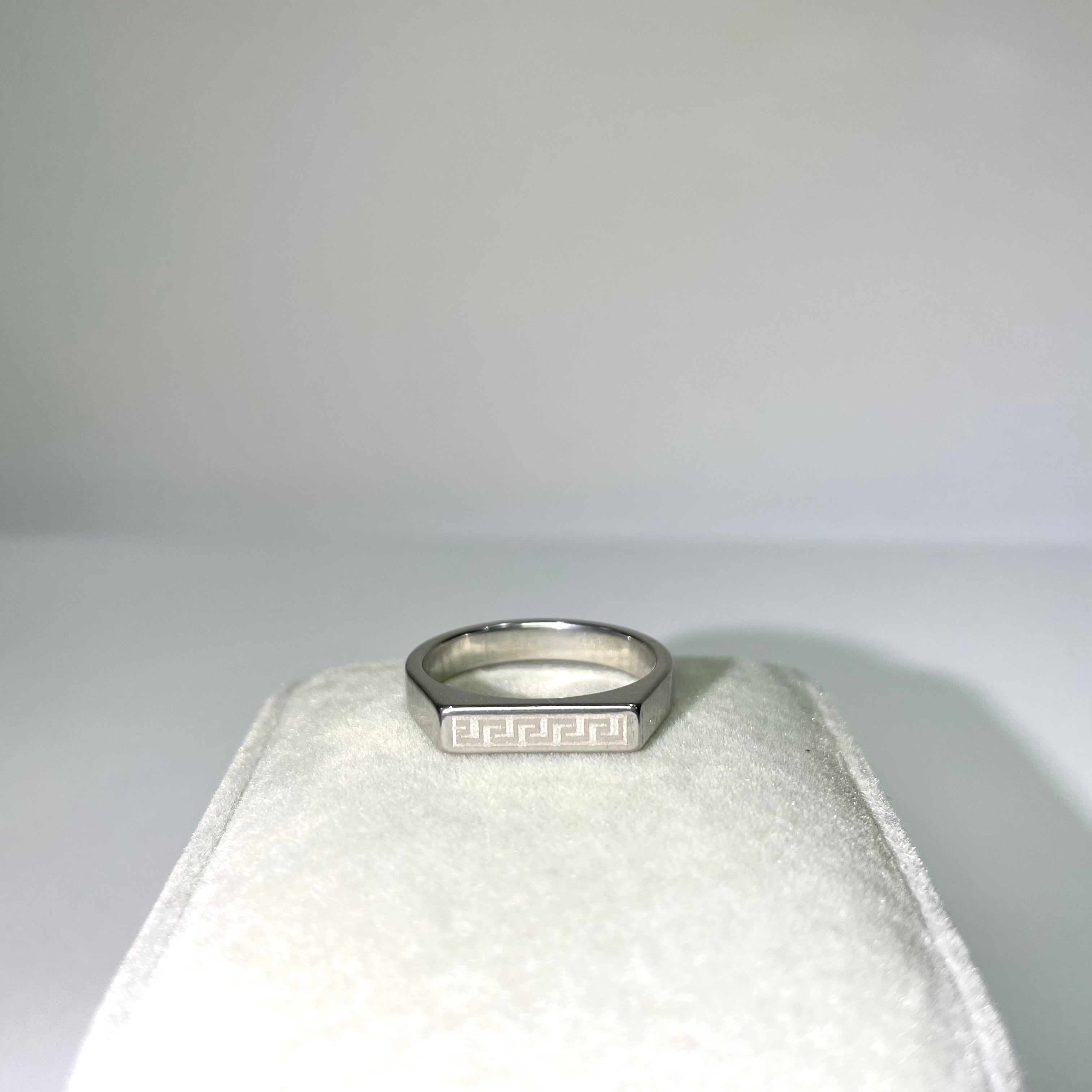 Elysian Greek Key Ring (silver) - Zefiro