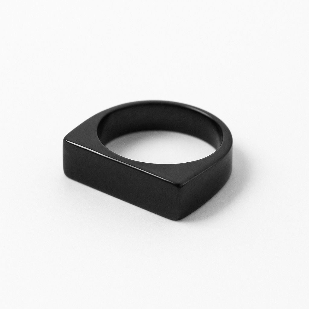 Black signet Minimal Ring