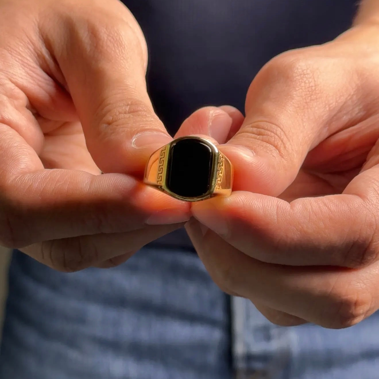 Classic black Turkish ring (gold)