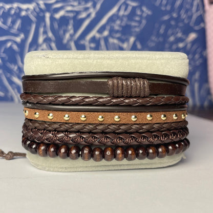 classic leather Black bracelets article 2