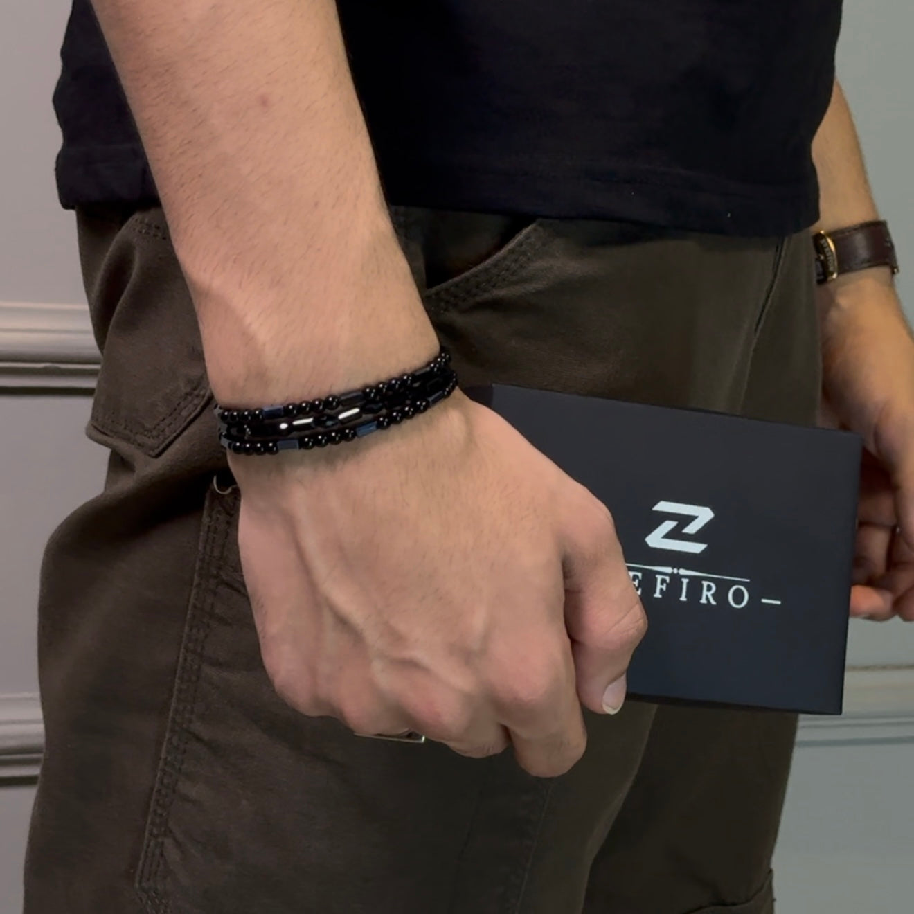 Black-stone stack (bracelet set)