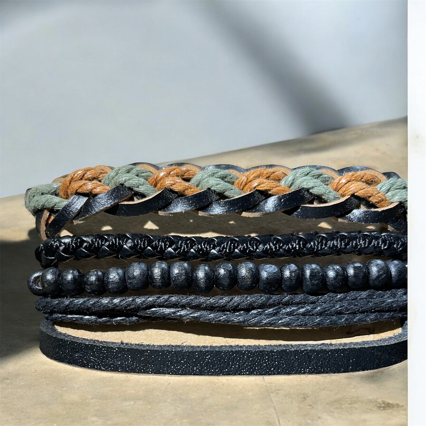 classic leather bracelet article 1