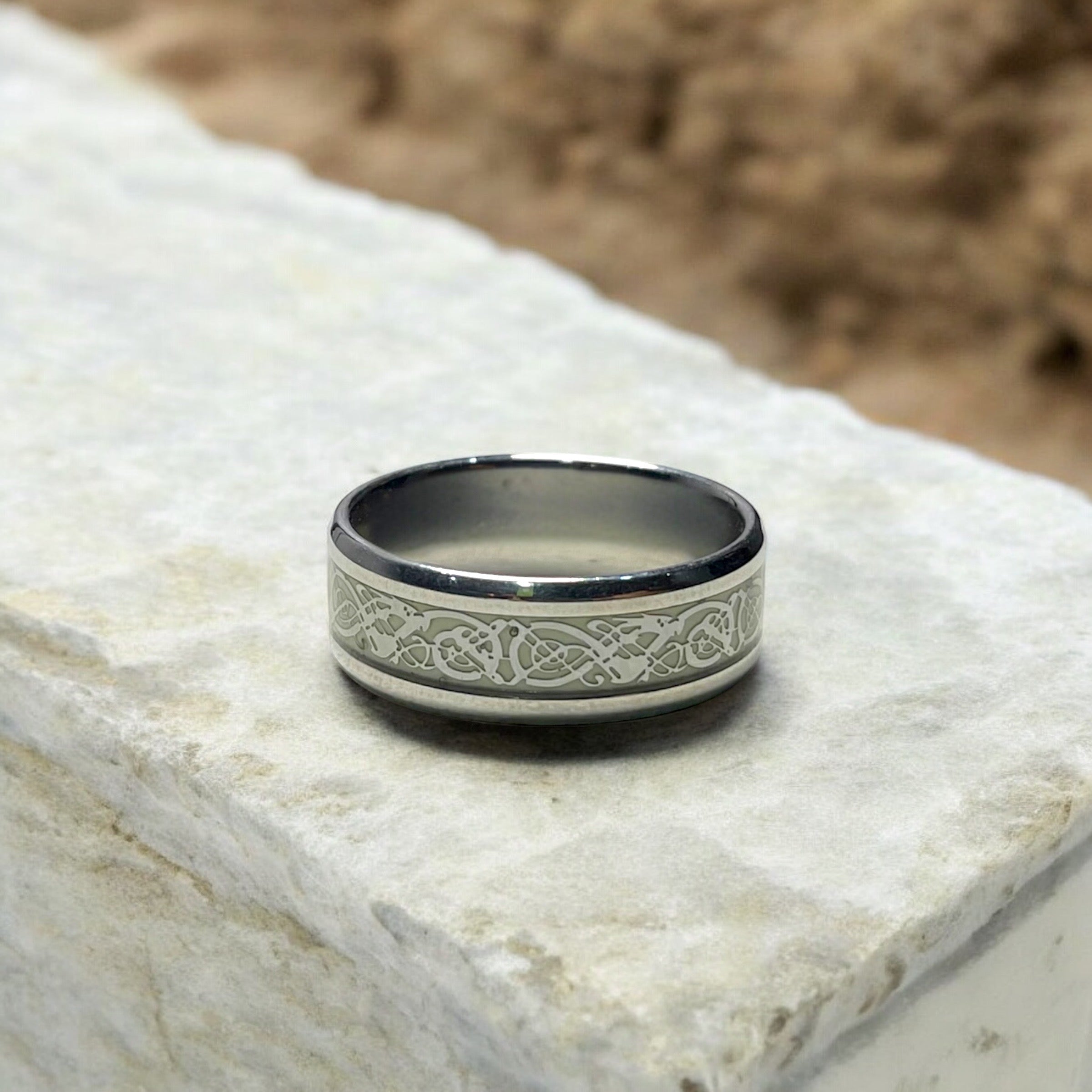 GREEN LANTERN RING (glows in the dark)