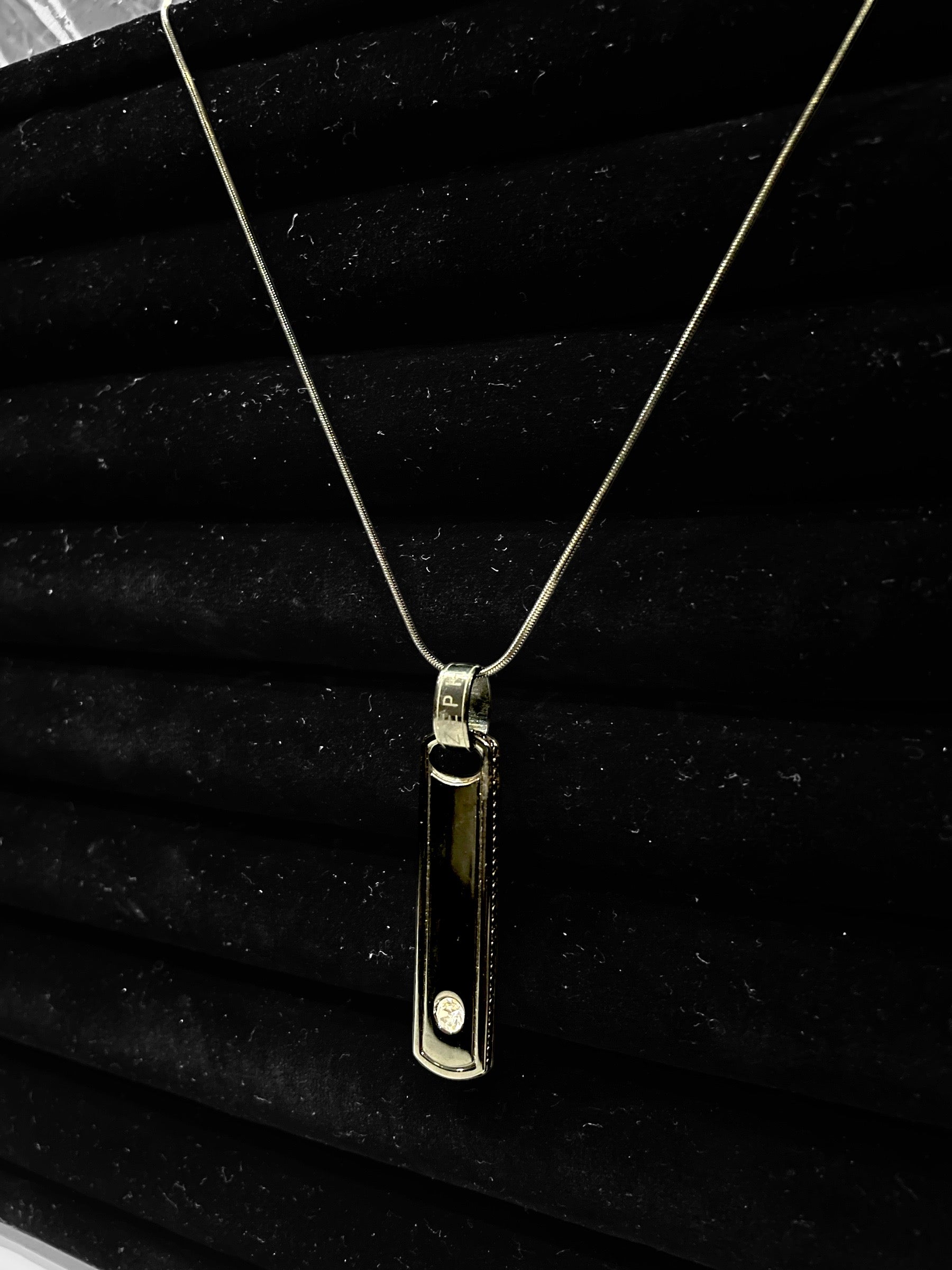 dark midnight pendant