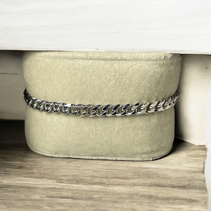 Titan Curb Chain
