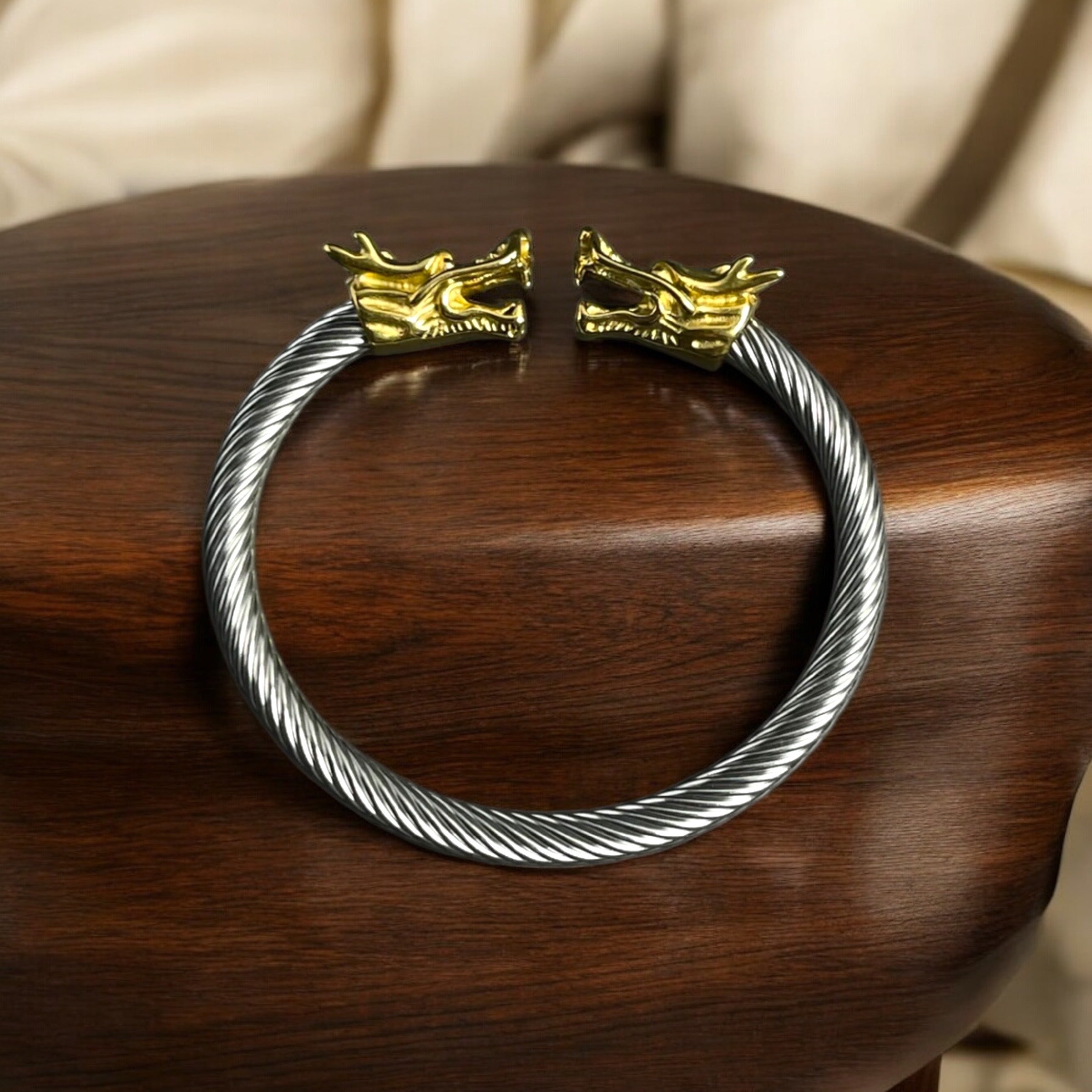 Majestic dragons cuff