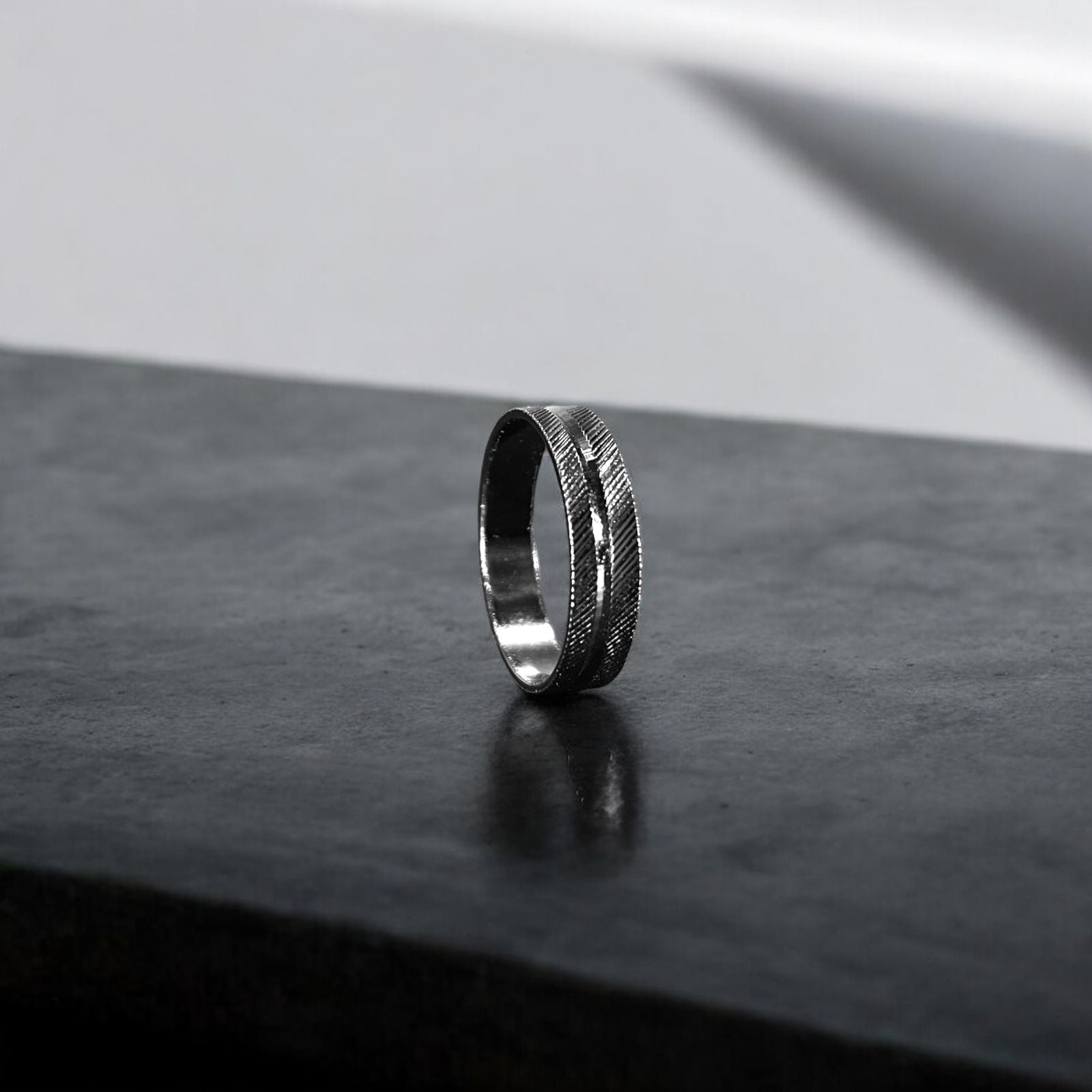 Textured Black Band Ring - Zefiro