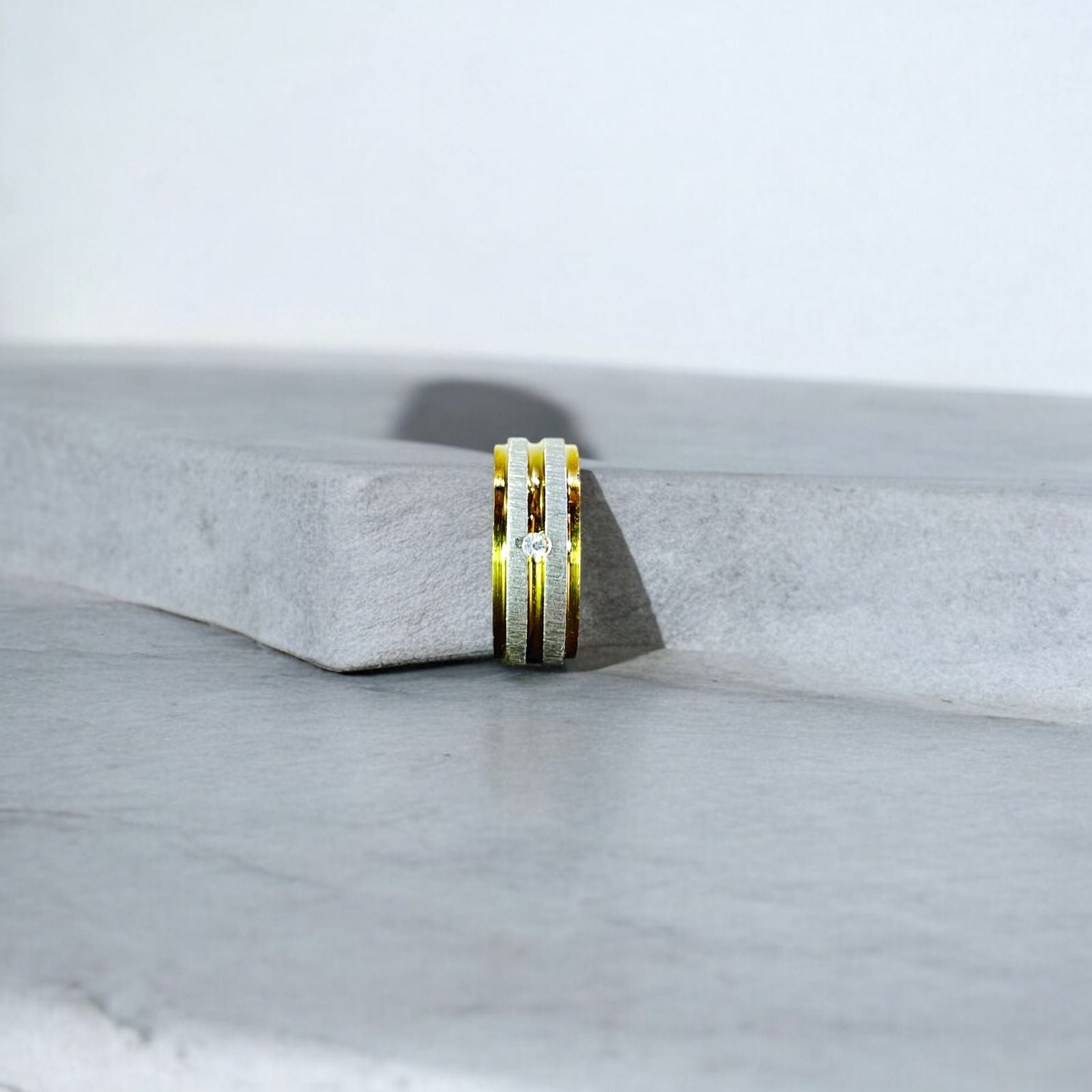 Radiant Duality Ring - Zefiro