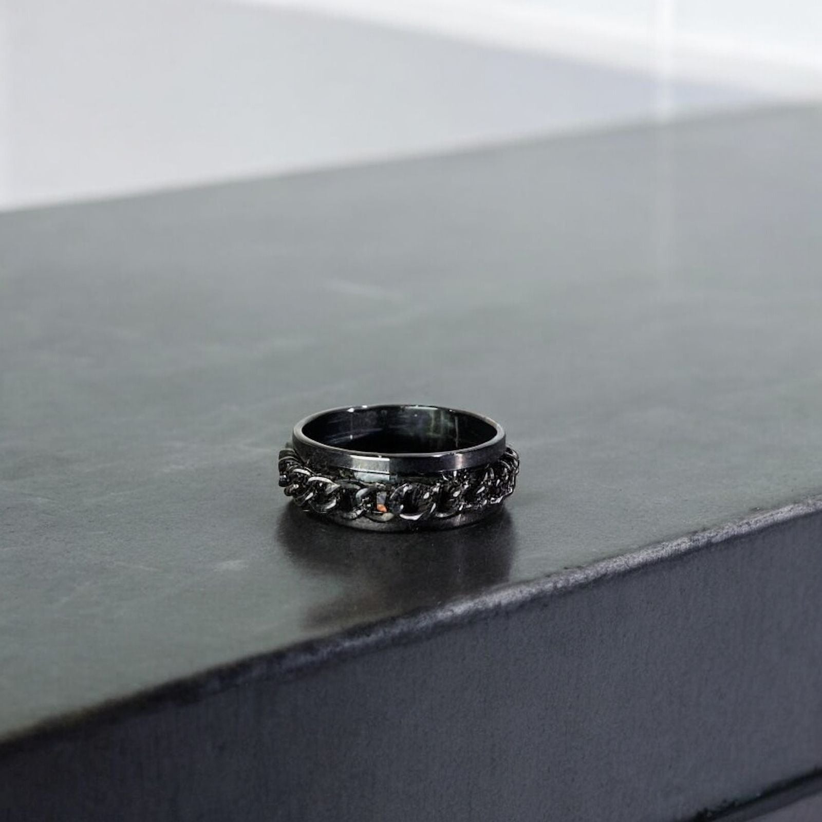 Eternal Motion Spinner Ring (black) - Zefiro