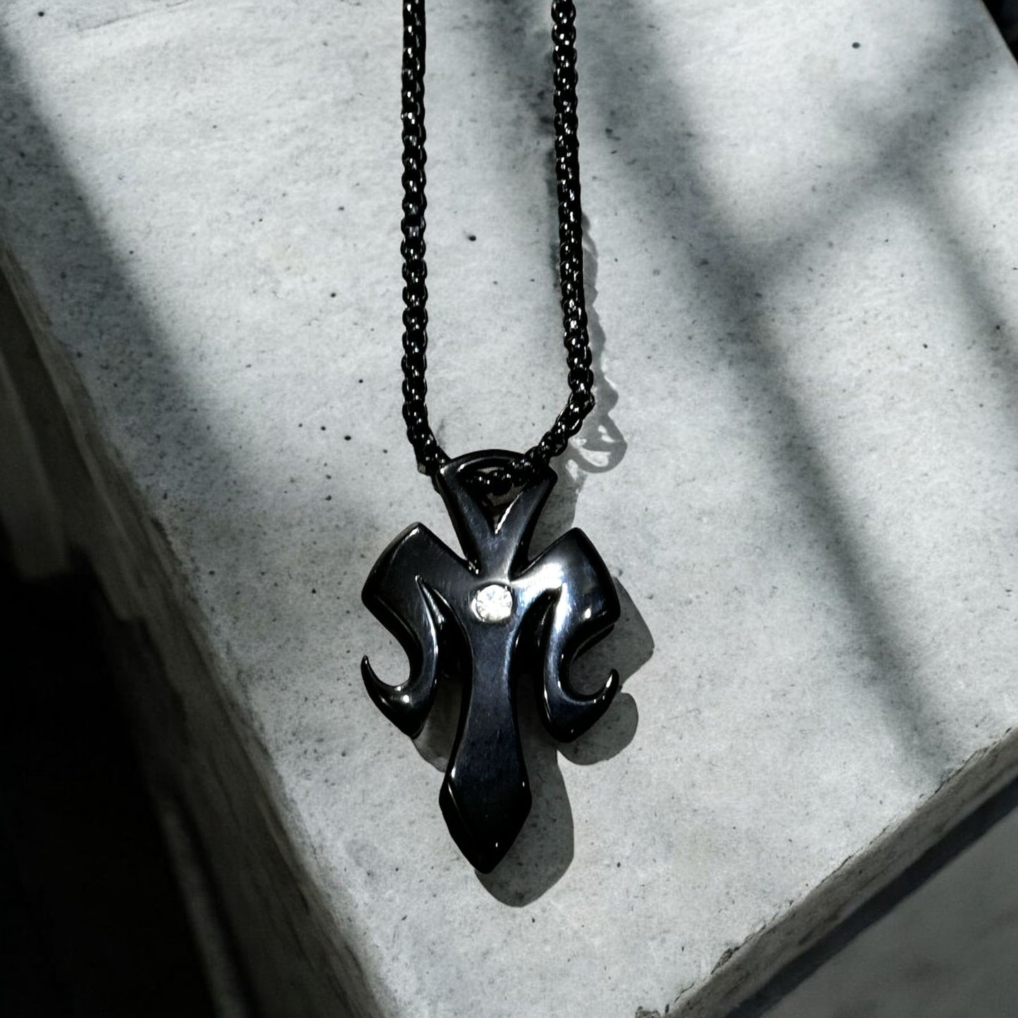 Eclipse Noir Pendant