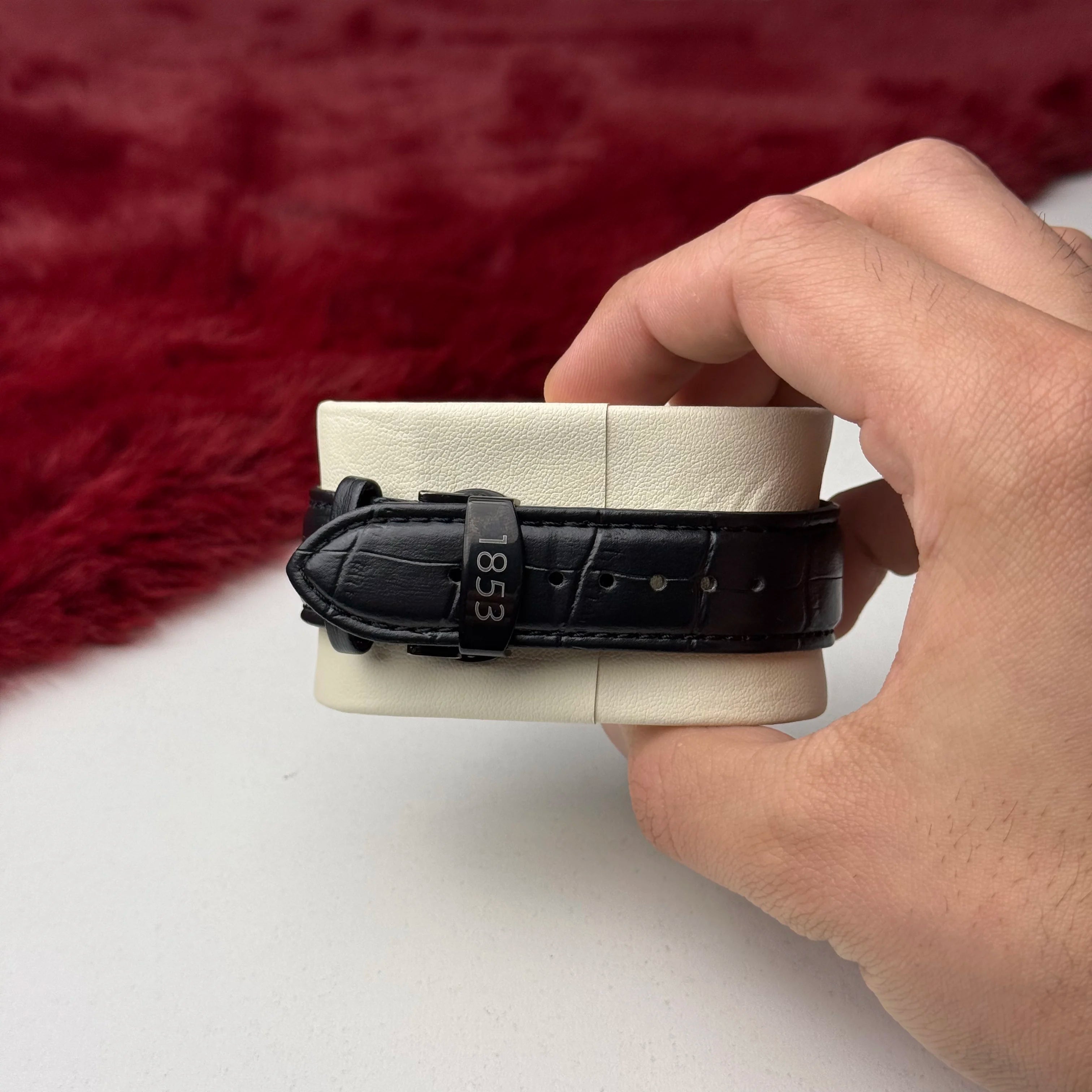 ZEFIRO T-09: Premium Leather Chronograph Series