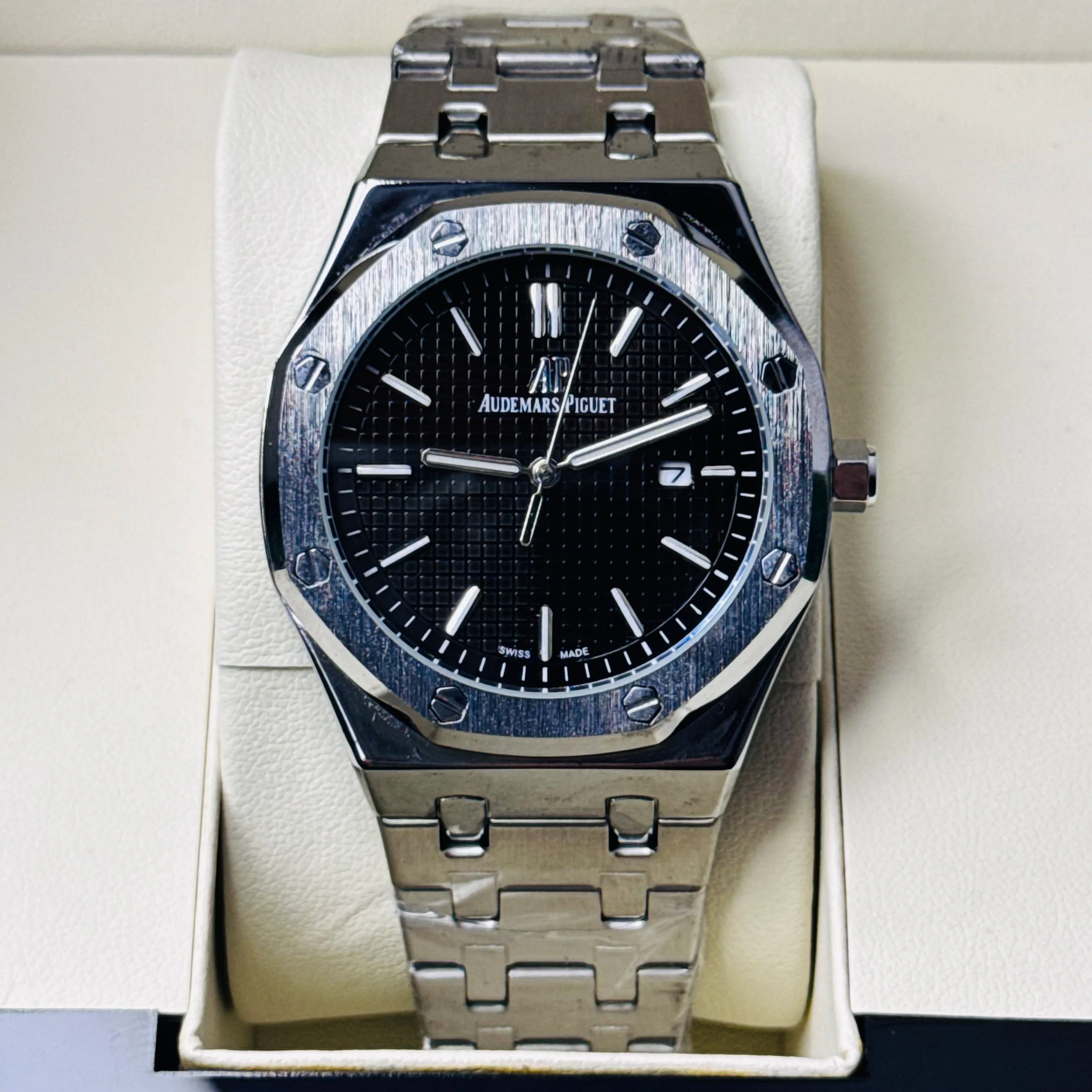 ZEFIRO T-06 AP: Premium Integrated Steel Royal Series