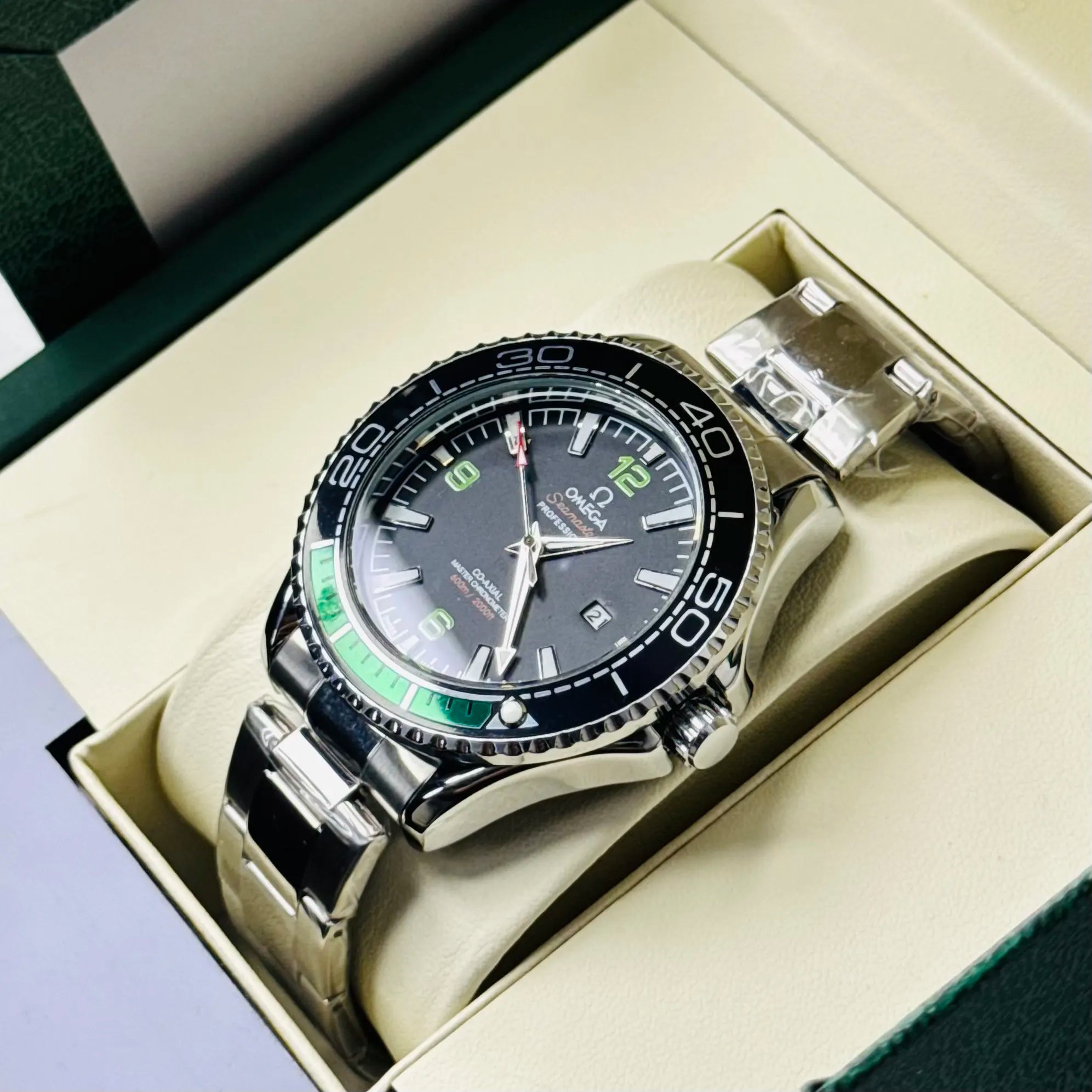 ZEFIRO T-10 O: Premium Deep-Sea Diver Series