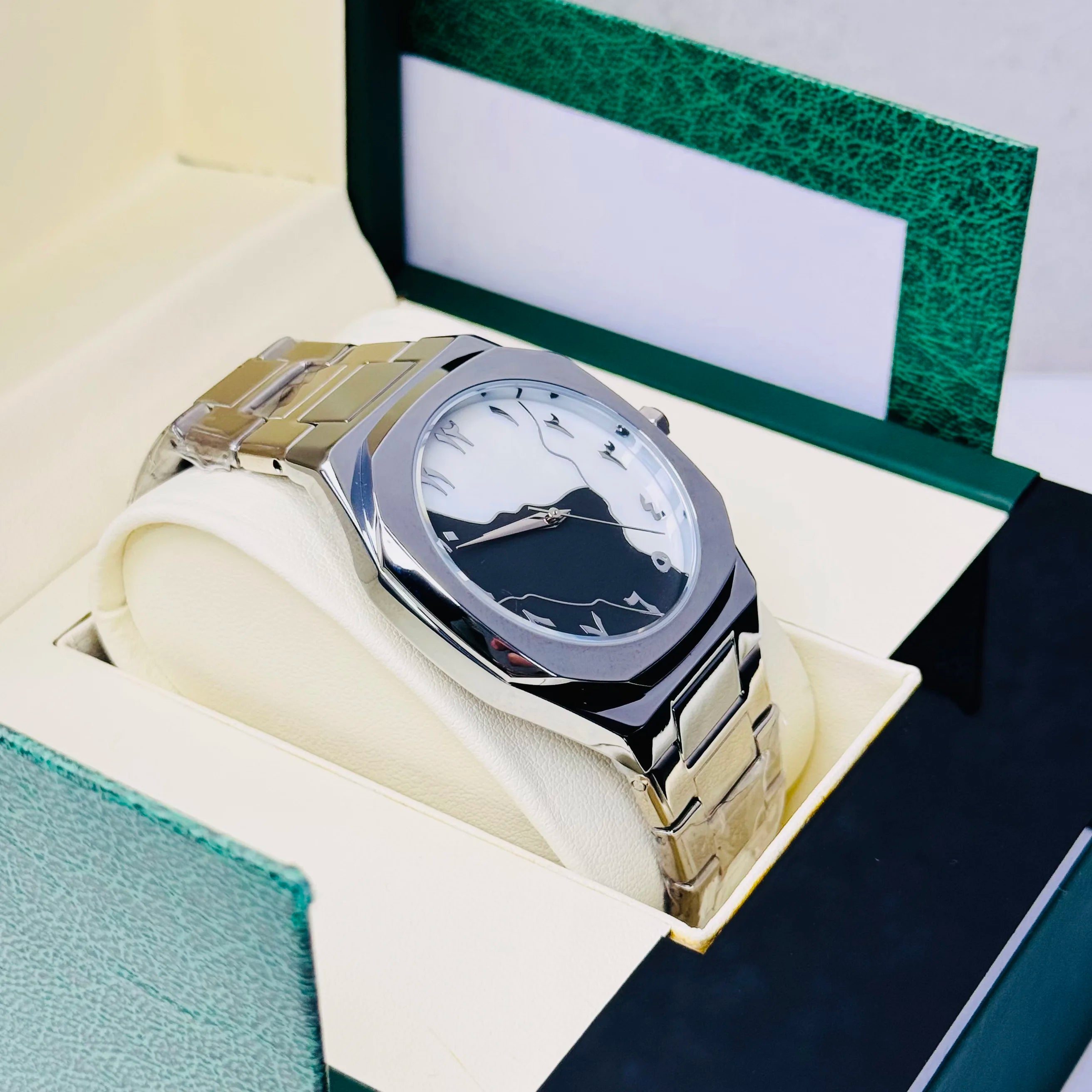 ZEFIRO T-04 GLOSSY CHAIN AURA WATCH