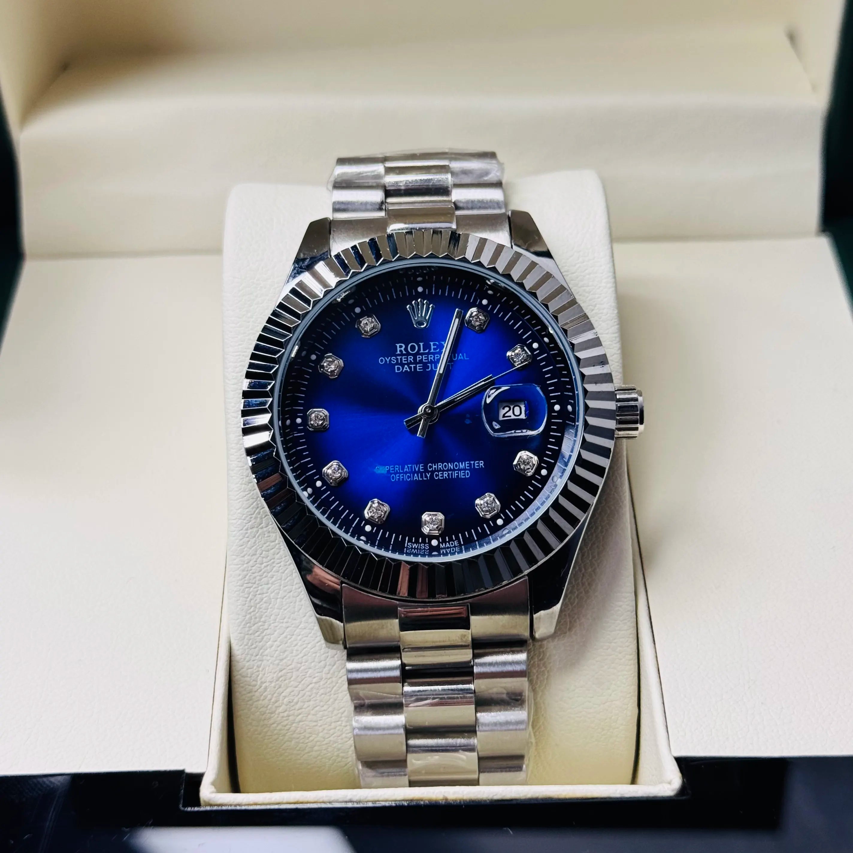 ZEFIRO T-17 RLX DATE-JUST: Premium Integrated Geometric Series