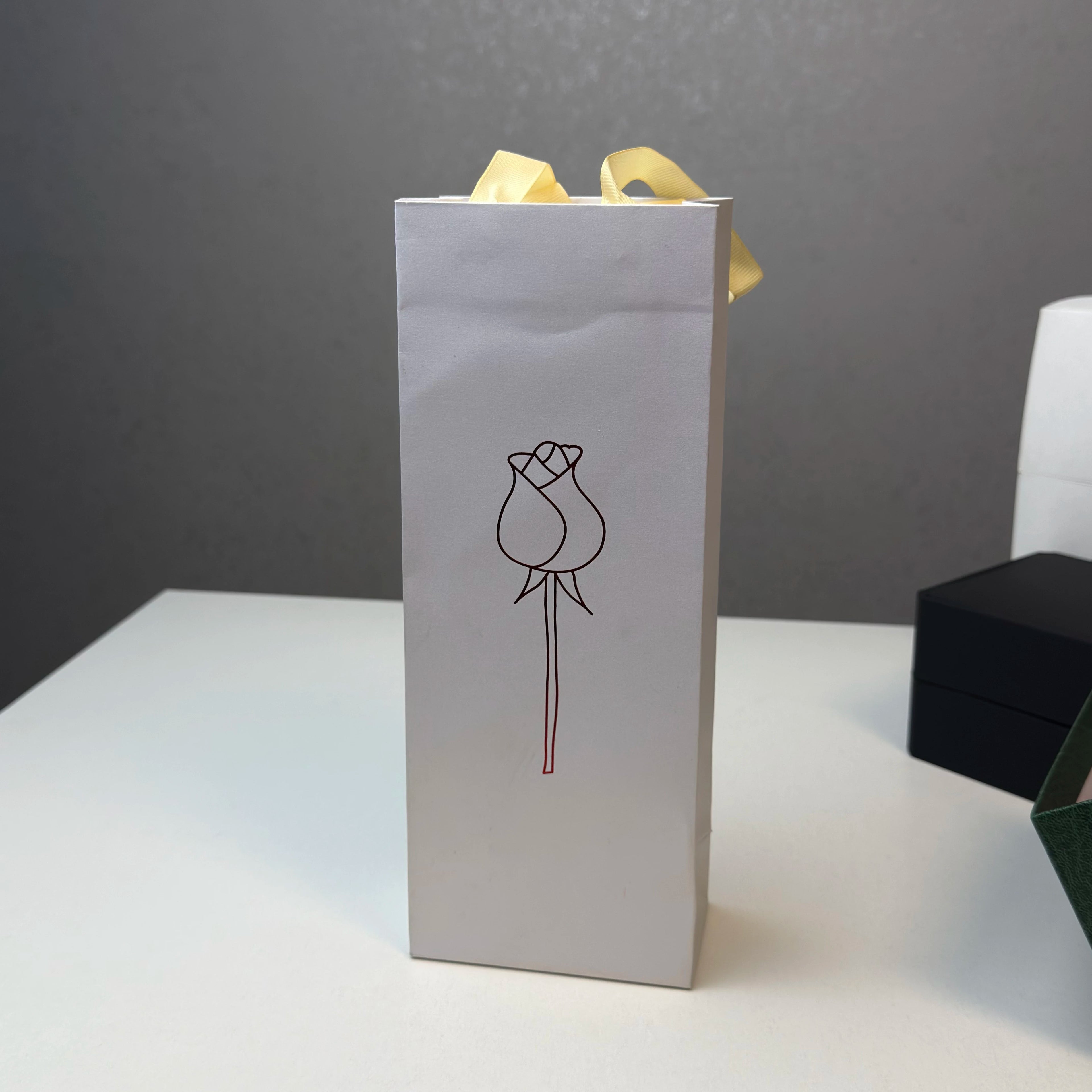 ZEFIRO Mechanical Blooming Rose Ring Box