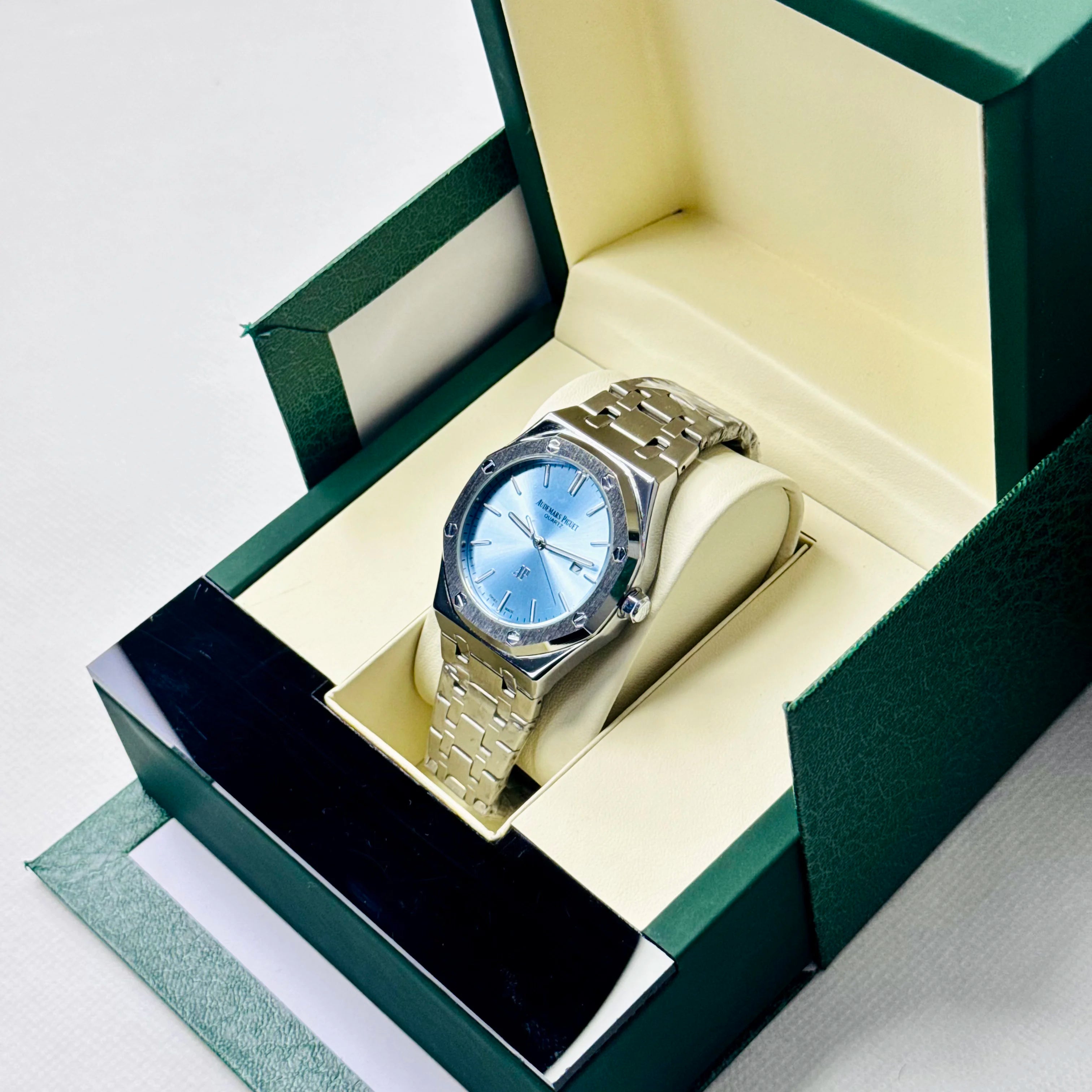 ZEFIRO T-06 AP: Premium Integrated Steel Royal Series