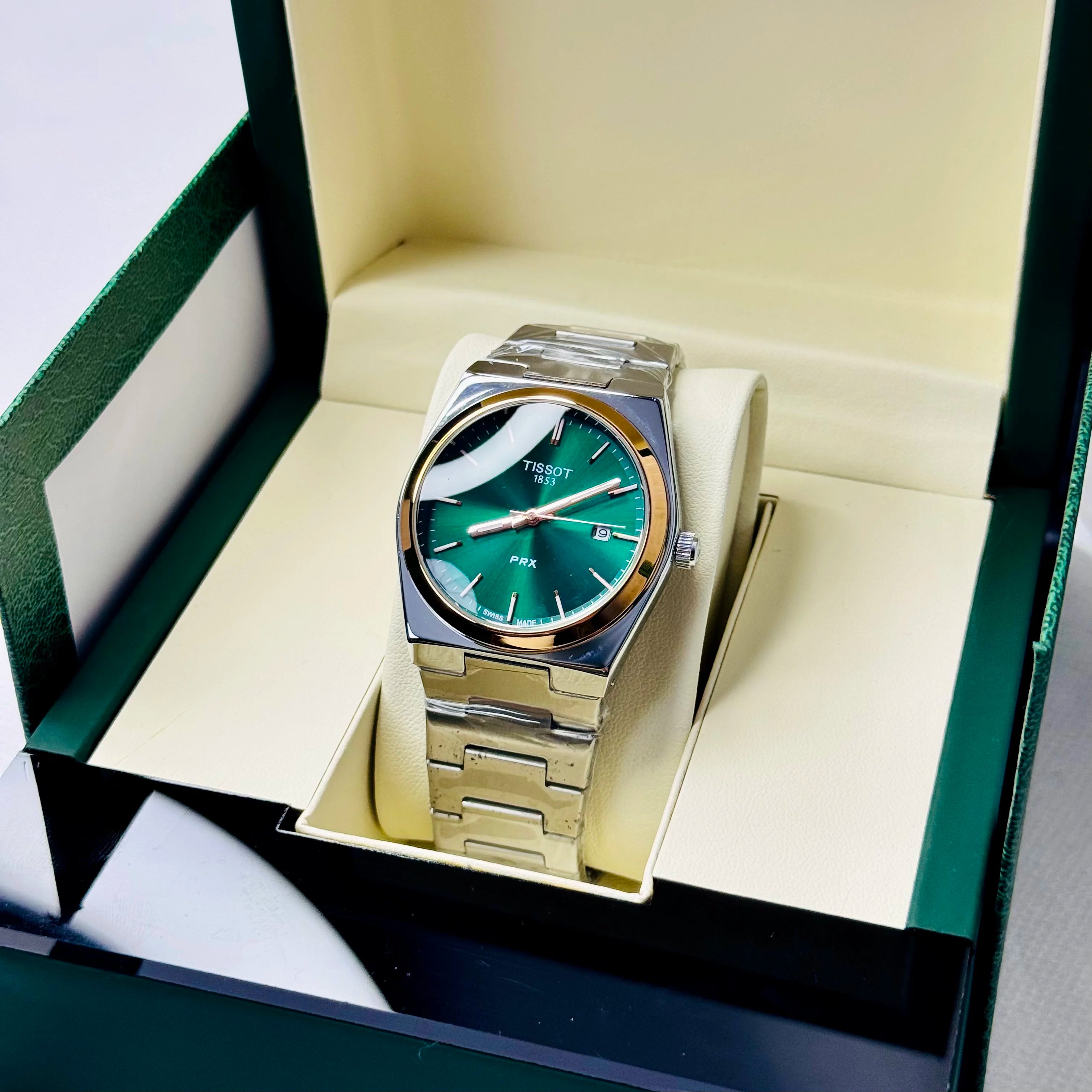 ZEFIRO T-02 GOLD DIAL: The Ultimate Integrated Steel Sport Series