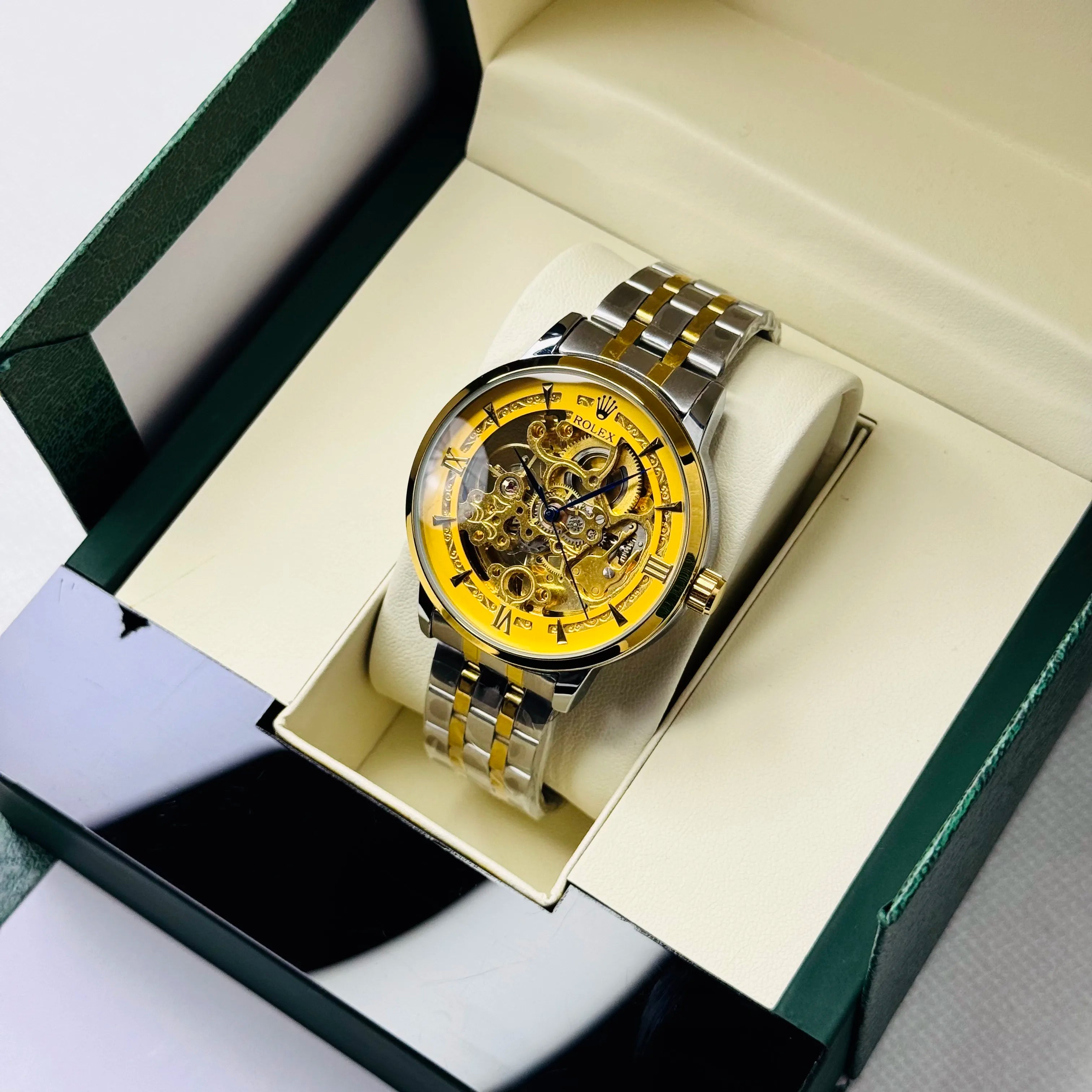 ZEFIRO T-19 RLX AUTOMATIC : Premium Dual-Tone Executive Series