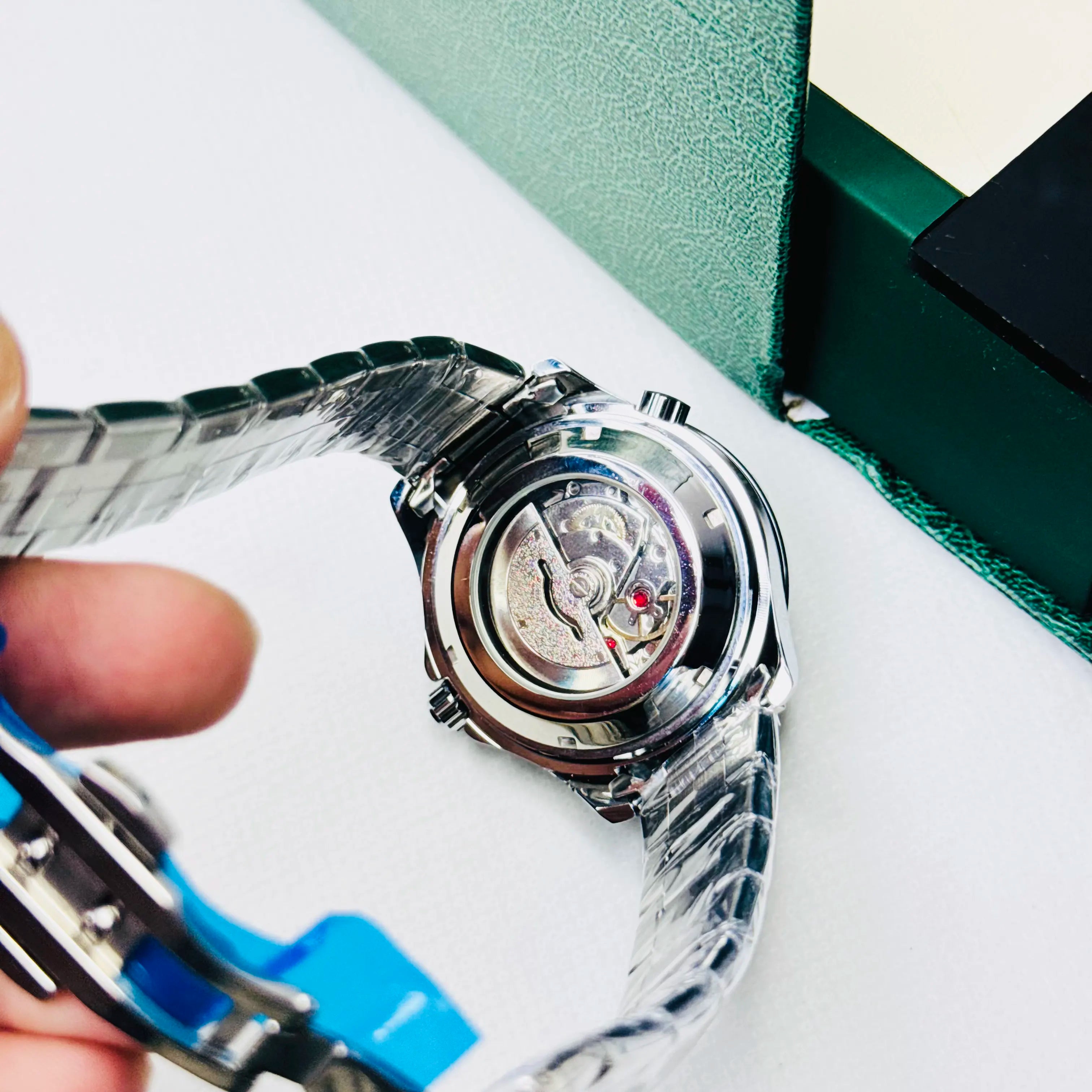 ZEFIRO T-10 O: Premium Deep-Sea Diver Series