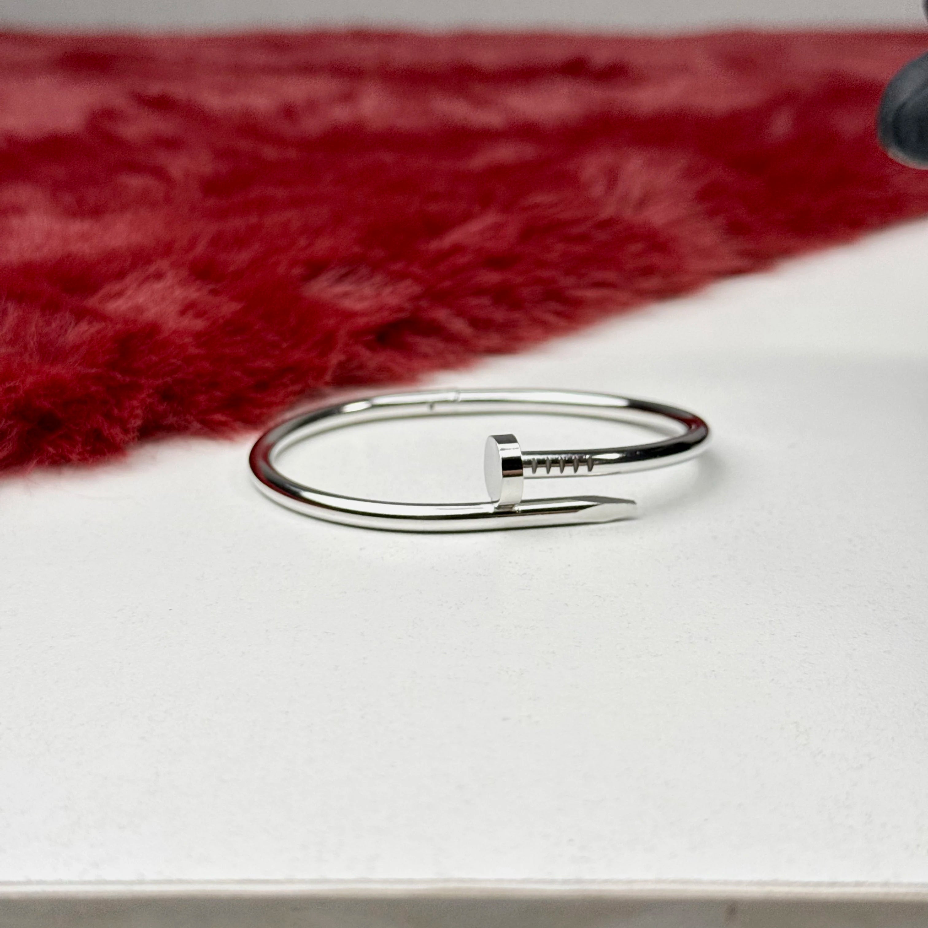 Nail cuff