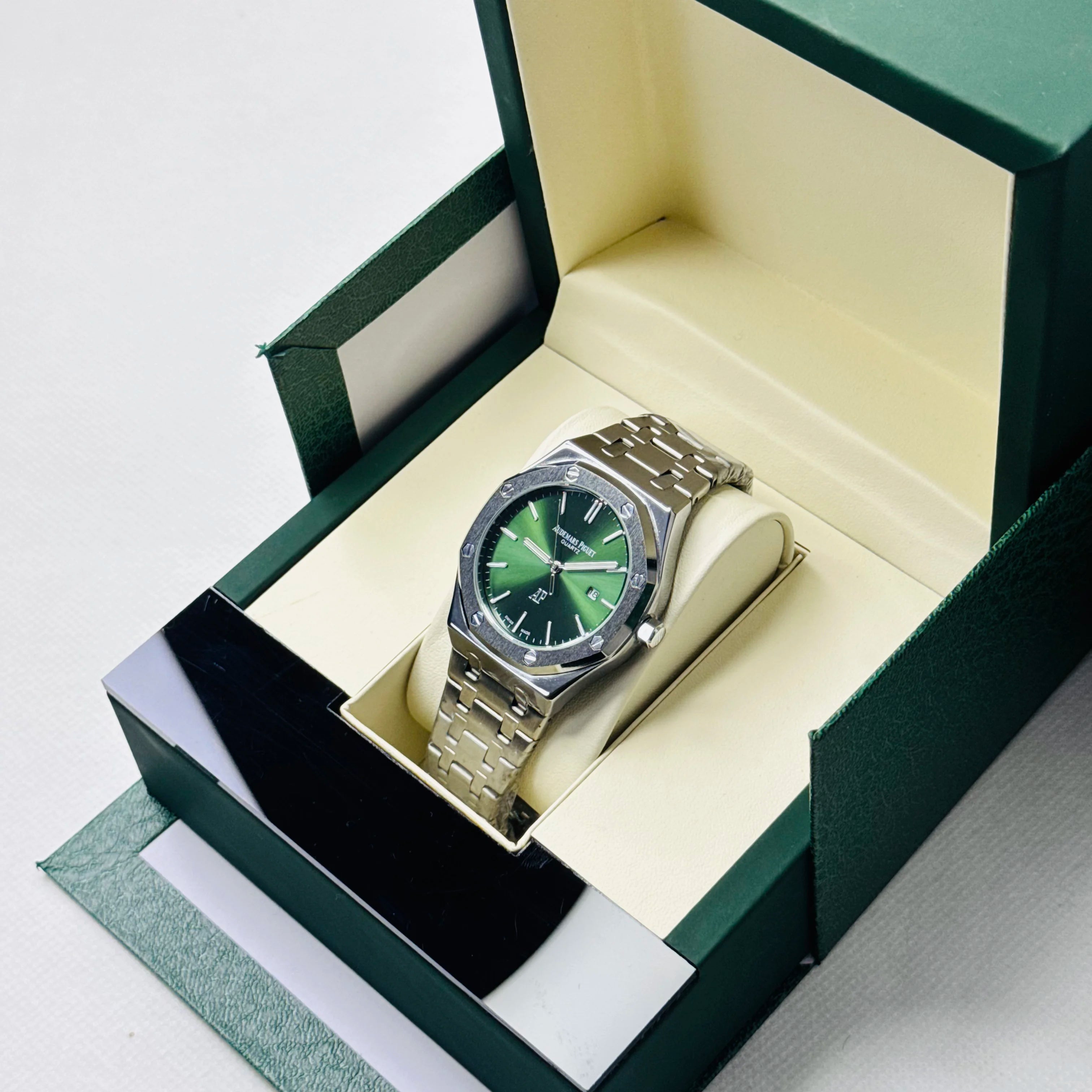 ZEFIRO T-06 AP: Premium Integrated Steel Royal Series