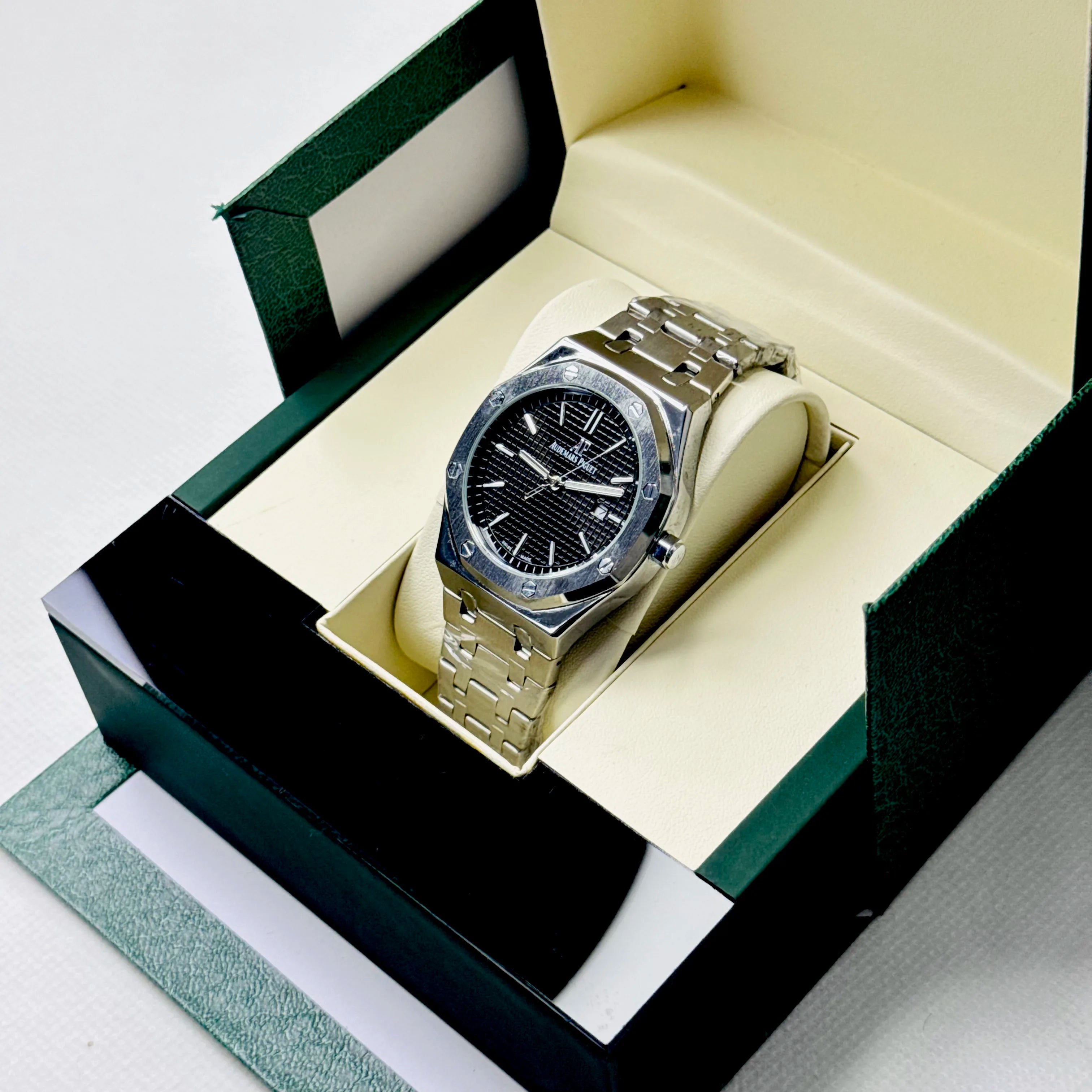 ZEFIRO T-06 AP: Premium Integrated Steel Royal Series