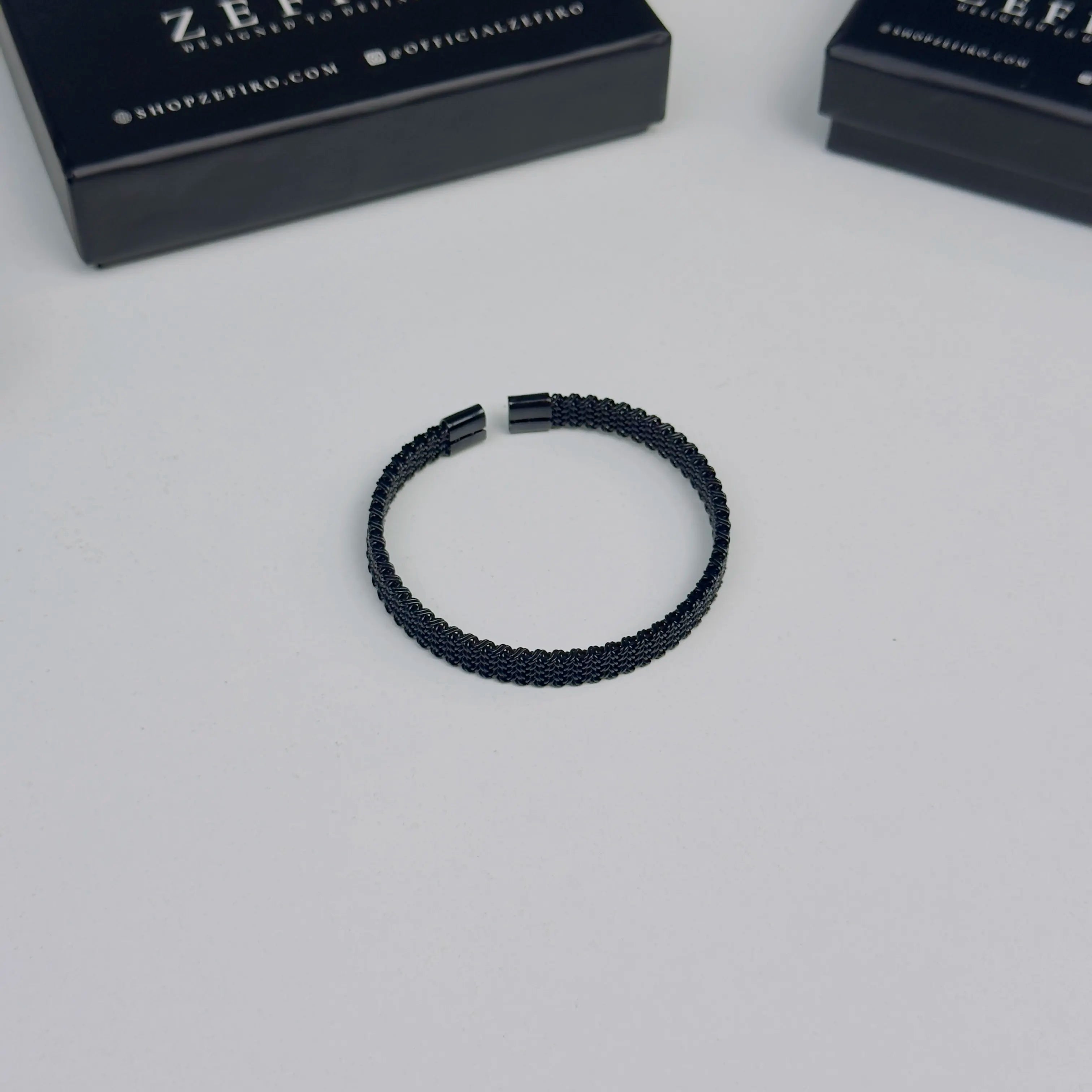 Obsidian Mesh Open Cuff