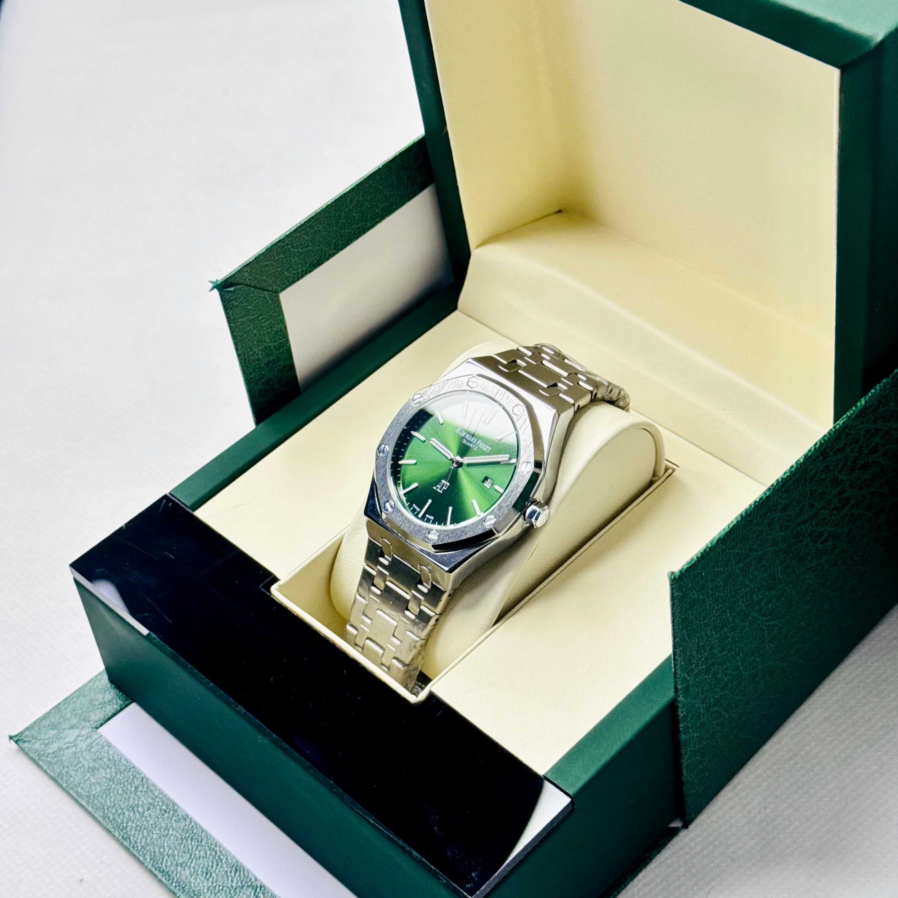 ZEFIRO T-06 AP: Premium Integrated Steel Royal Series