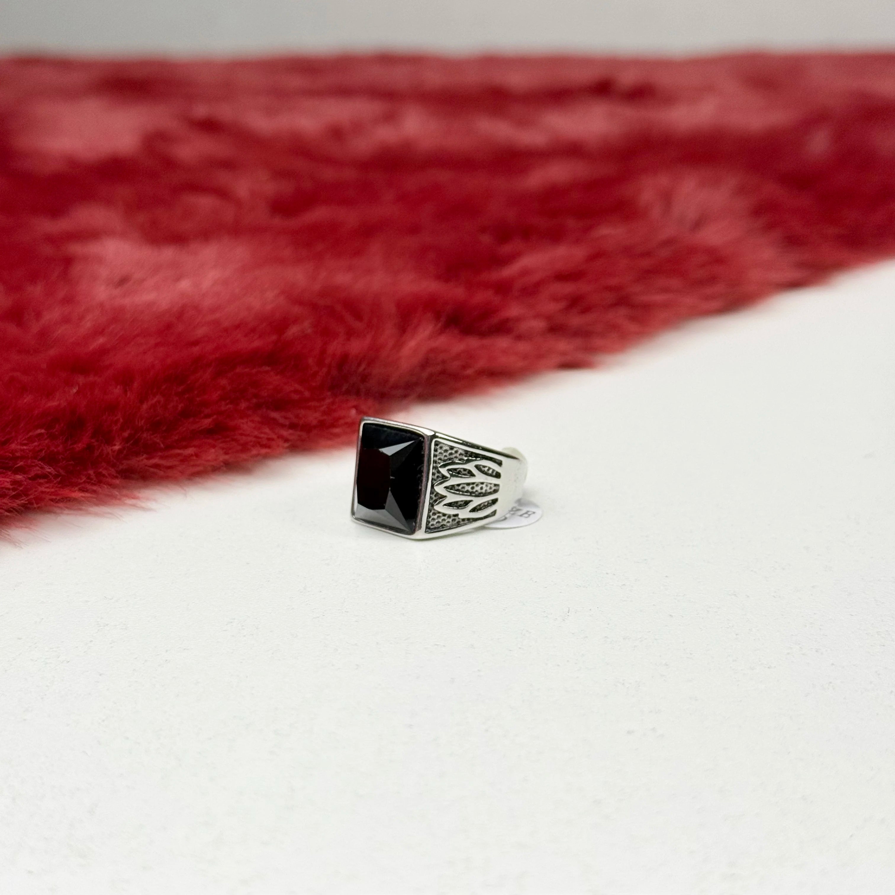 The Crown Onyx Turkish ring