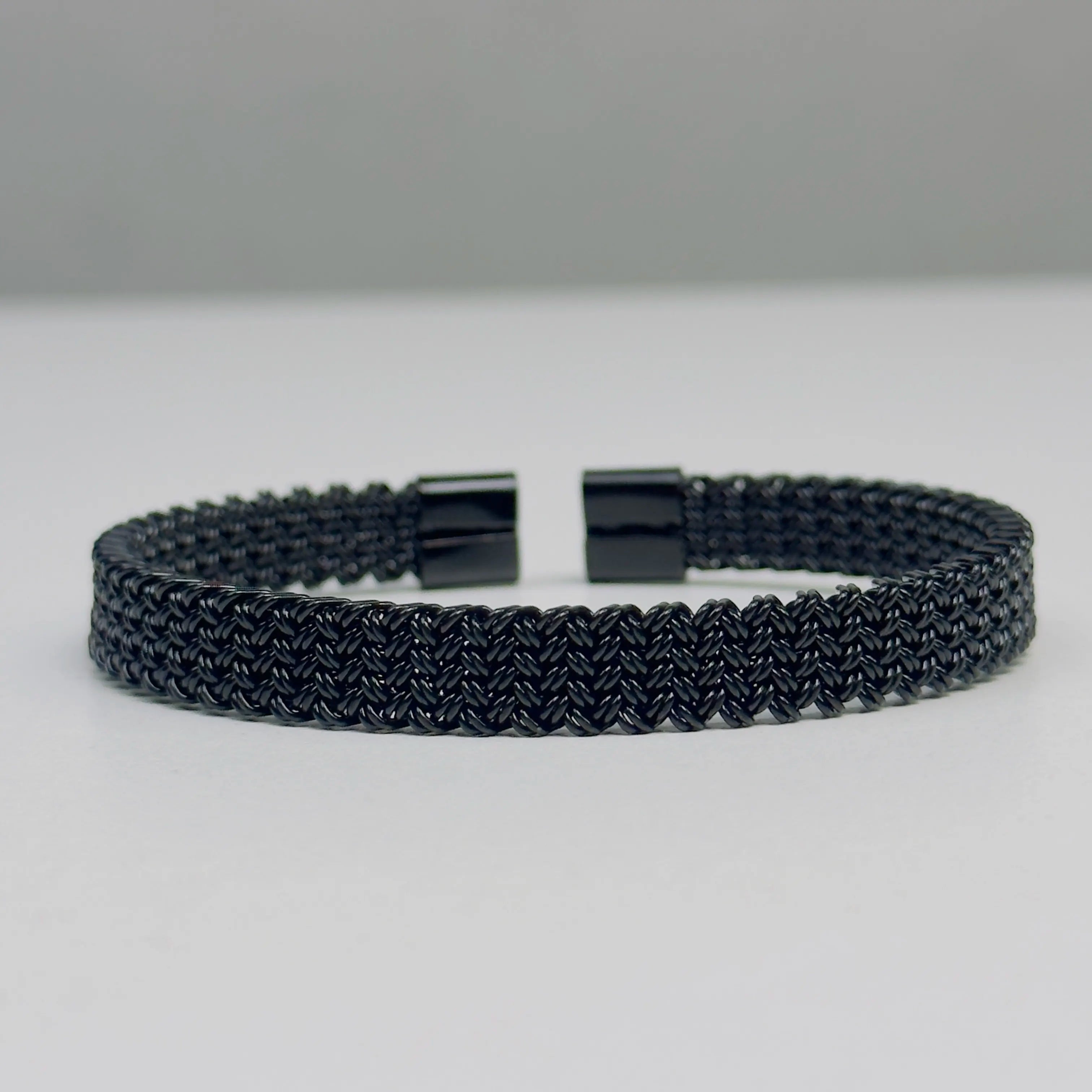 Obsidian Mesh Open Cuff