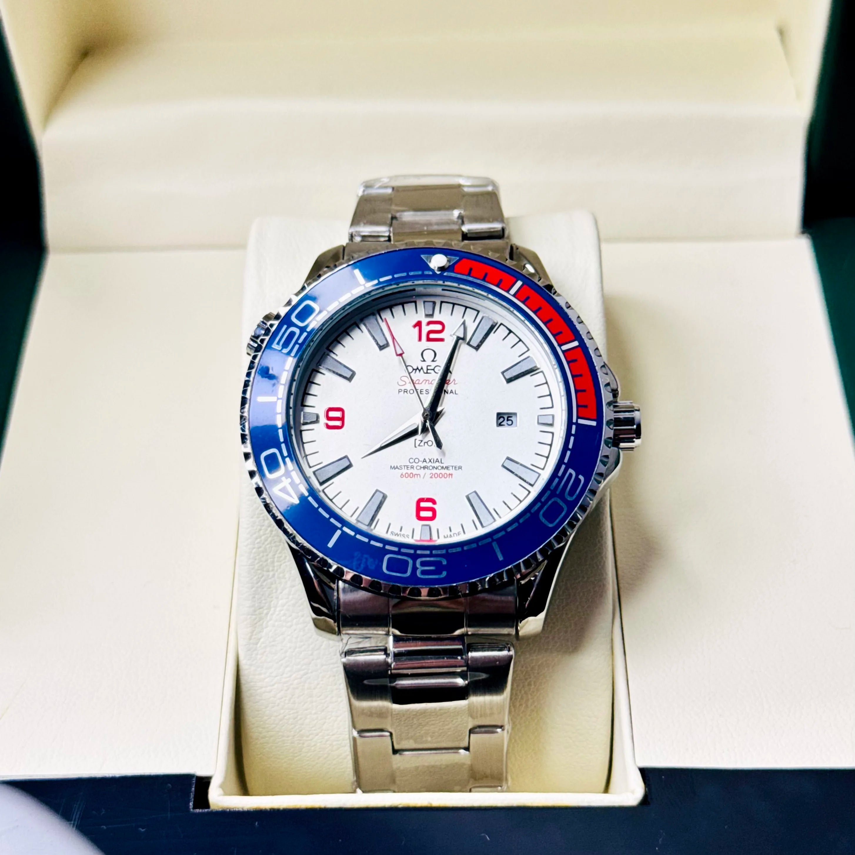 ZEFIRO T-10 O: Premium Deep-Sea Diver Series