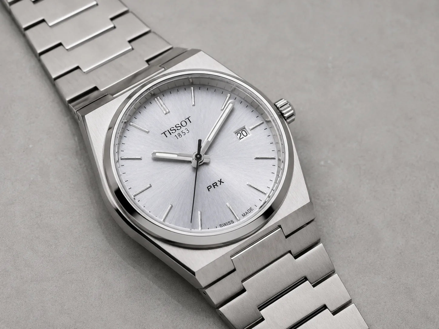 ZEFIRO T-01: The Ultimate Integrated Steel Sport Series