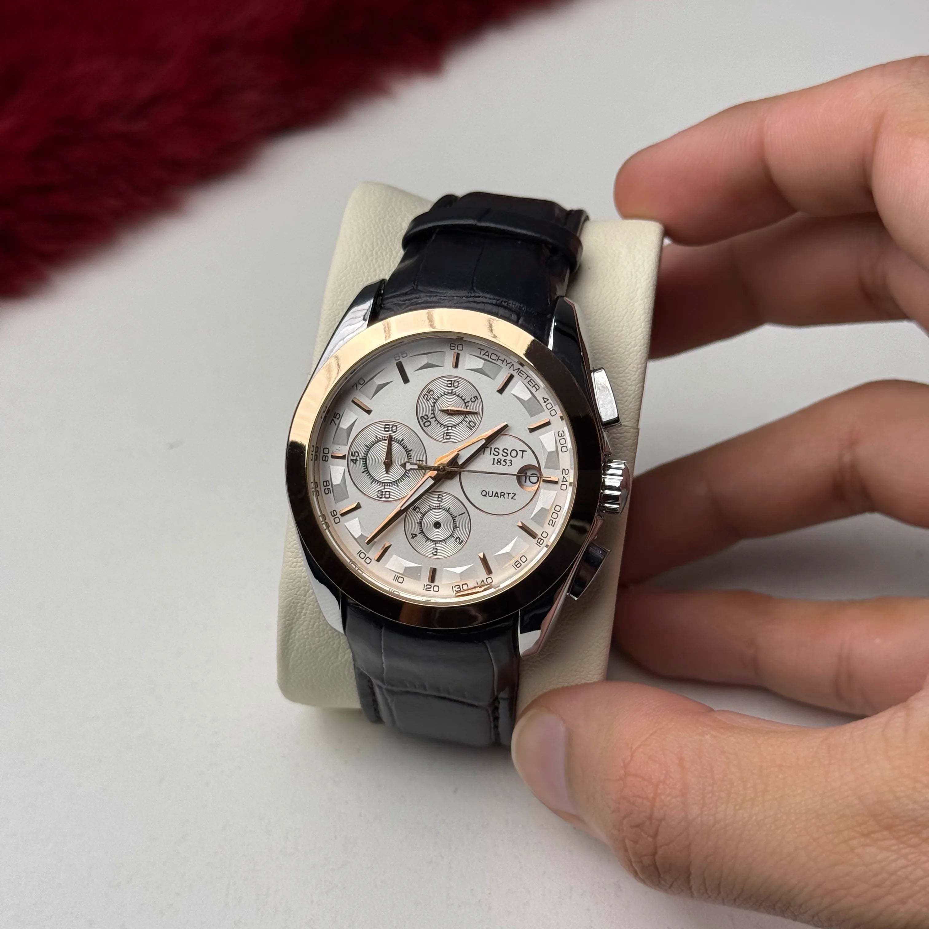 ZEFIRO T-09: Premium Leather Chronograph Series