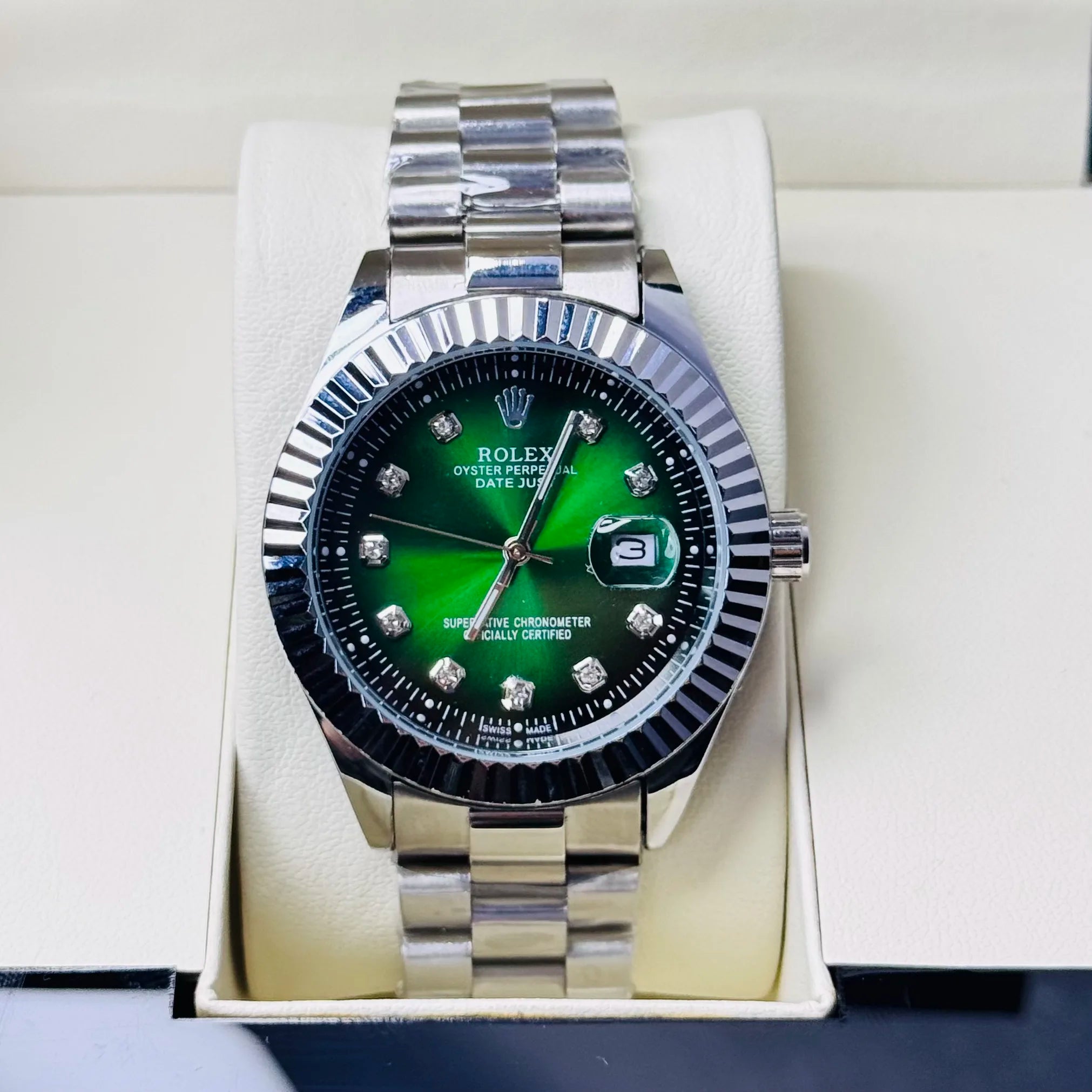 ZEFIRO T-17 RLX DATE-JUST: Premium Integrated Geometric Series